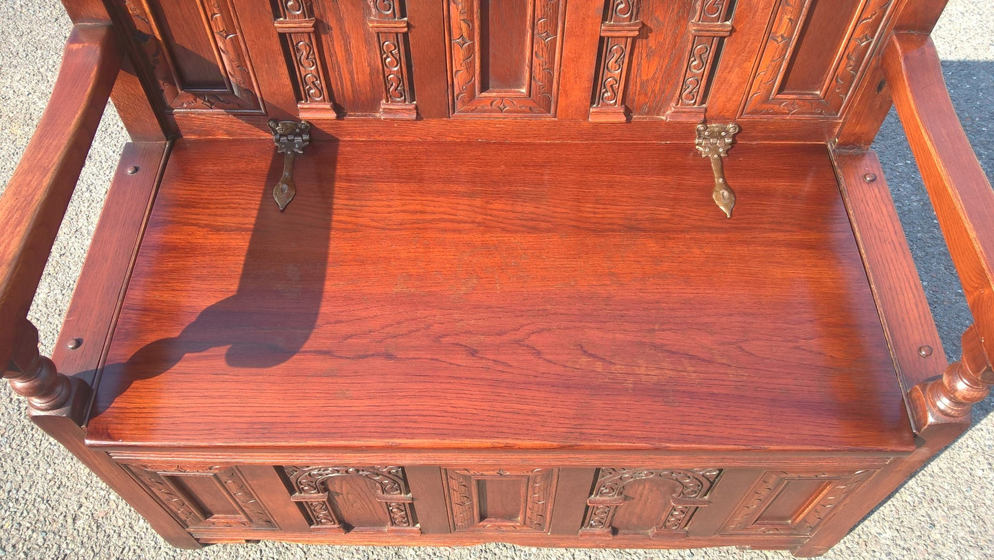 Small Vintage Carved Oak Settle - Gorgeous Old Charm Style Bench Seat