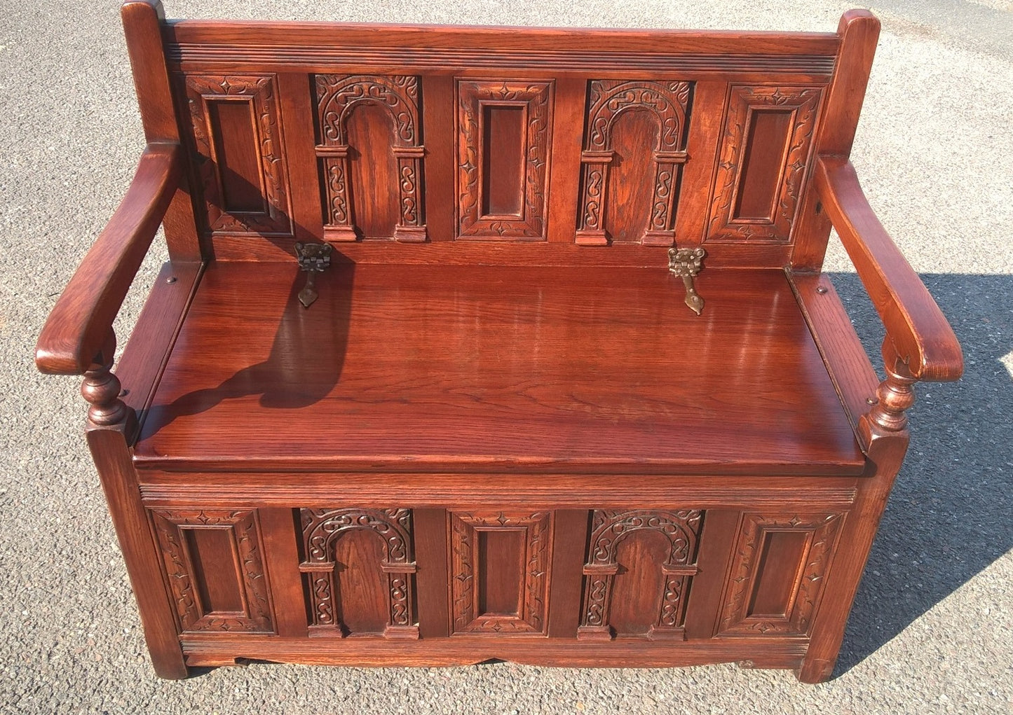 Small Vintage Carved Oak Settle - Gorgeous Old Charm Style Bench Seat