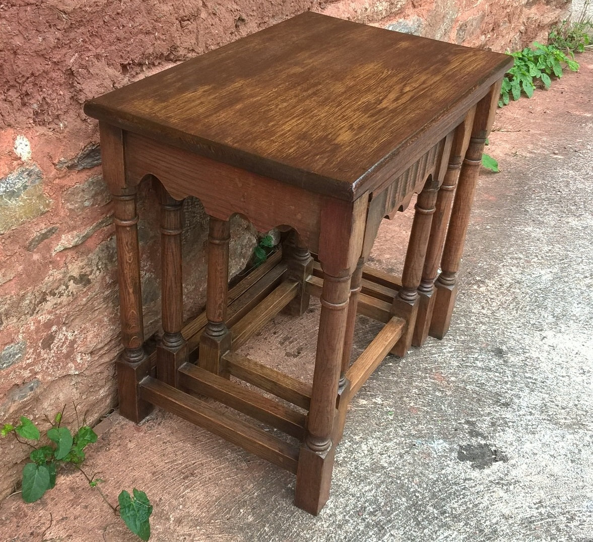 Oak Nest Of Tables / Superior Quality Solid Oak / Old Charm Style
