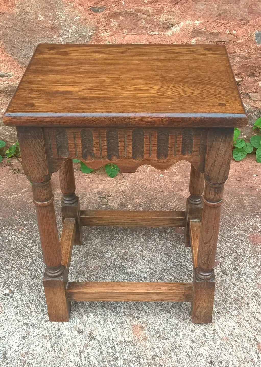 Oak Nest Of Tables / Superior Quality Solid Oak / Old Charm Style
