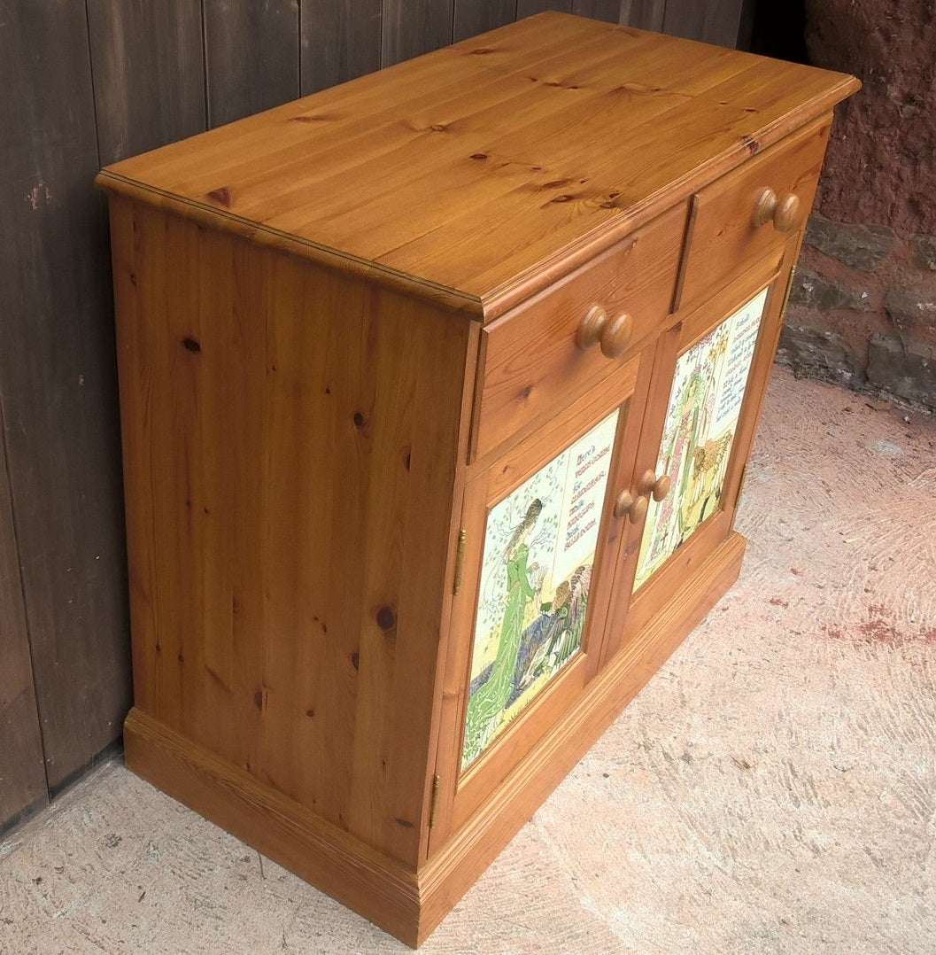 Vintage Pine Sideboard / Drinks Cabinet / Media Cabinet