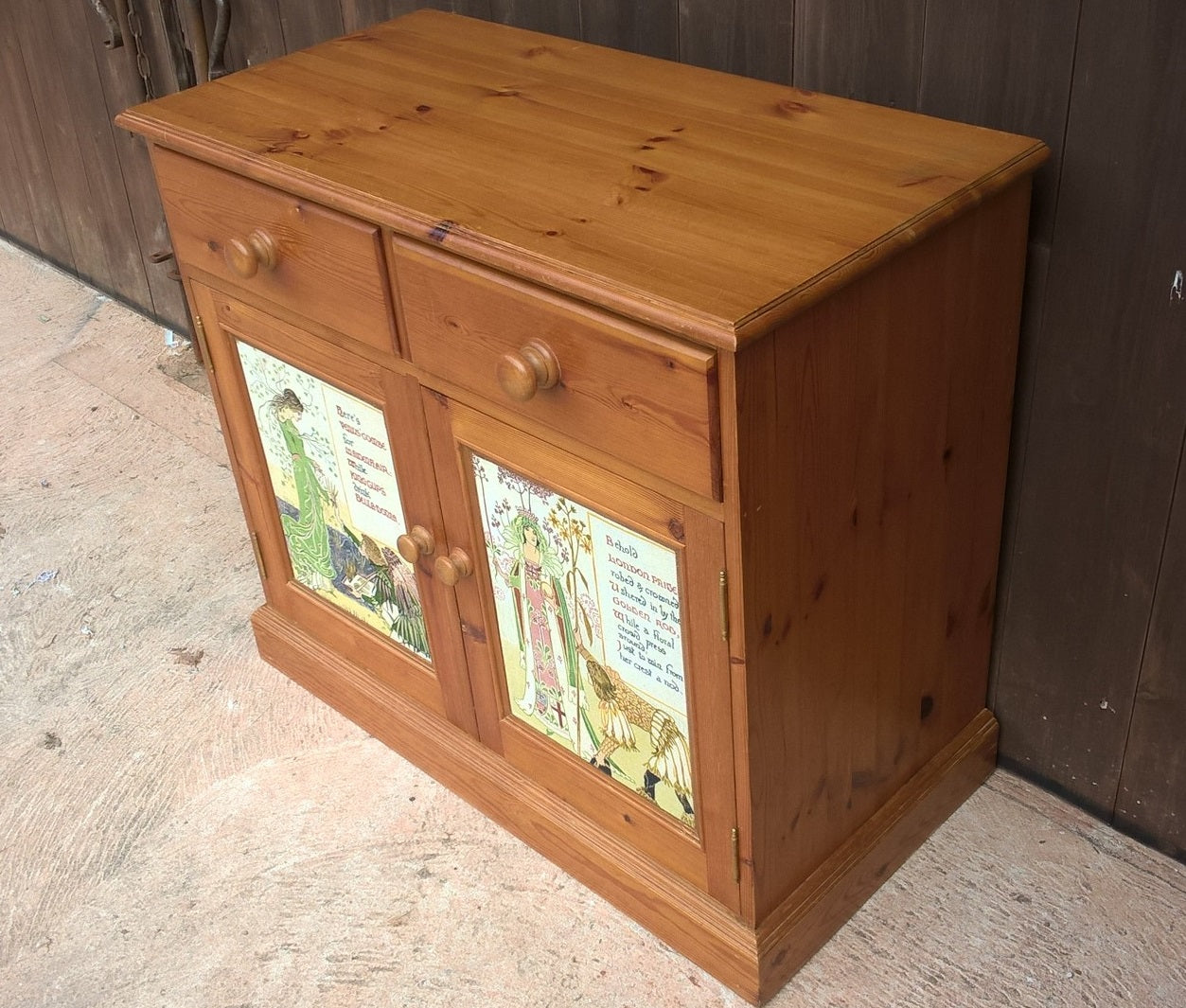Vintage Pine Sideboard / Drinks Cabinet / Media Cabinet