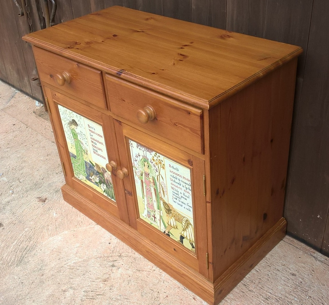 Vintage Pine Sideboard / Drinks Cabinet / Media Cabinet
