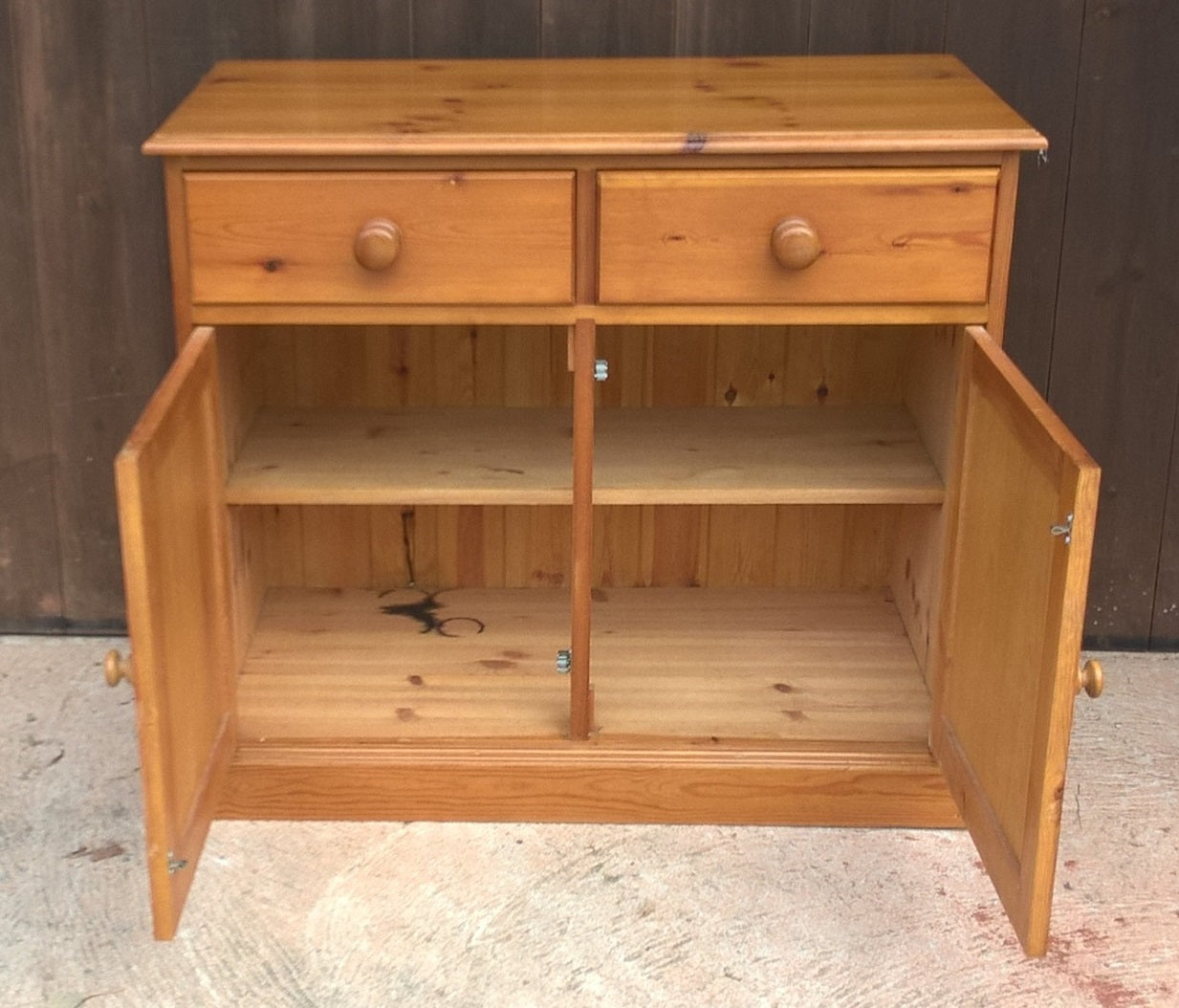 Vintage Pine Sideboard / Drinks Cabinet / Media Cabinet