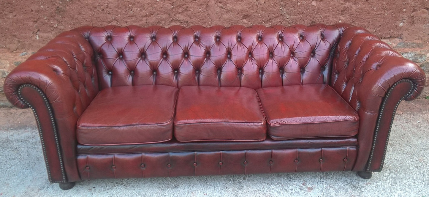 Chesterfield Leather Sofa - Vintage 3 Seat Settee -