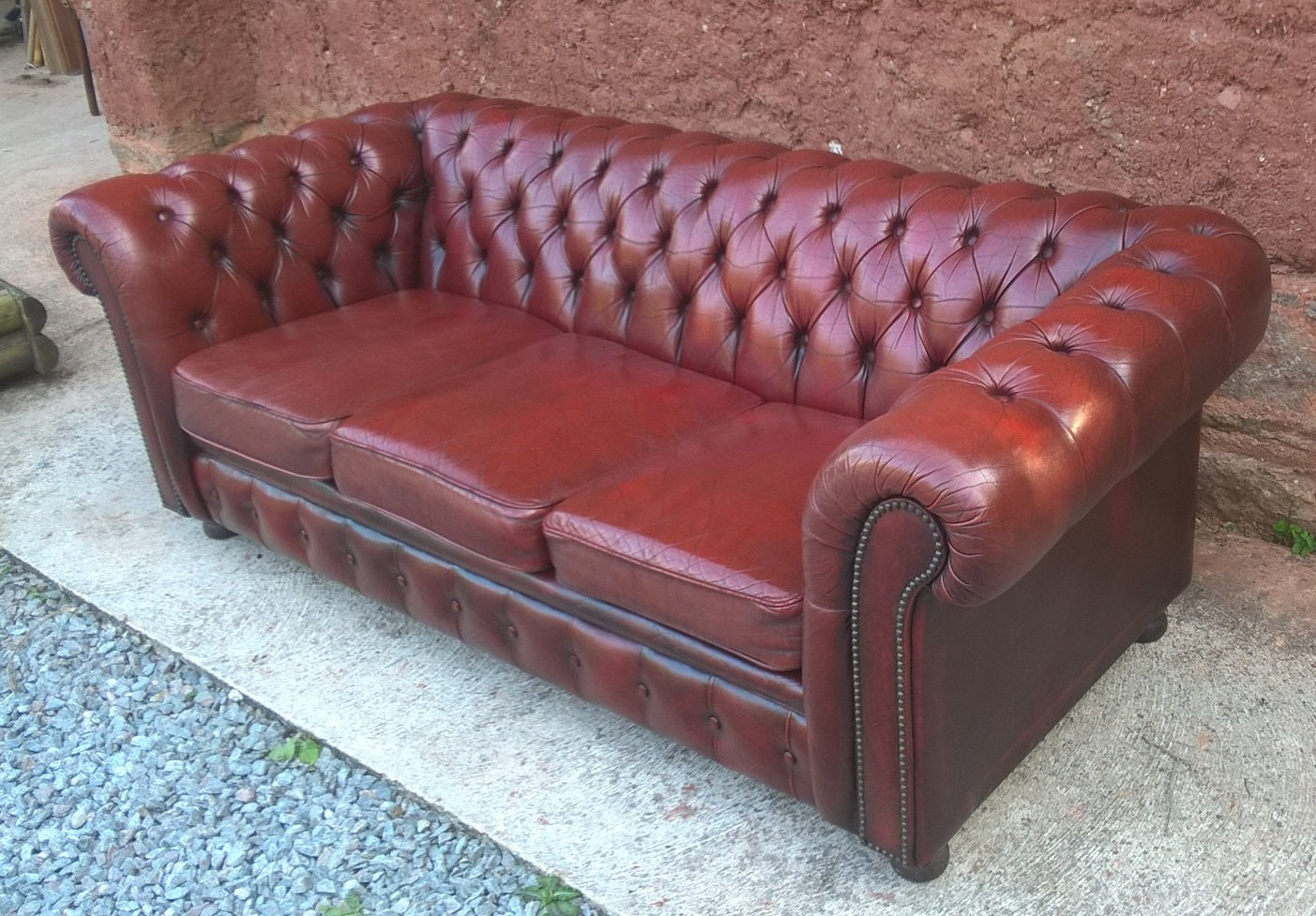 Chesterfield Leather Sofa - Vintage 3 Seat Settee -