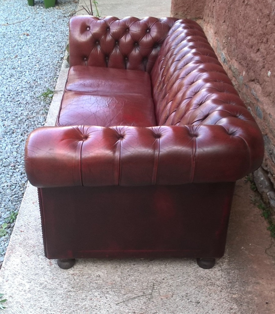 Chesterfield Leather Sofa - Vintage 3 Seat Settee -