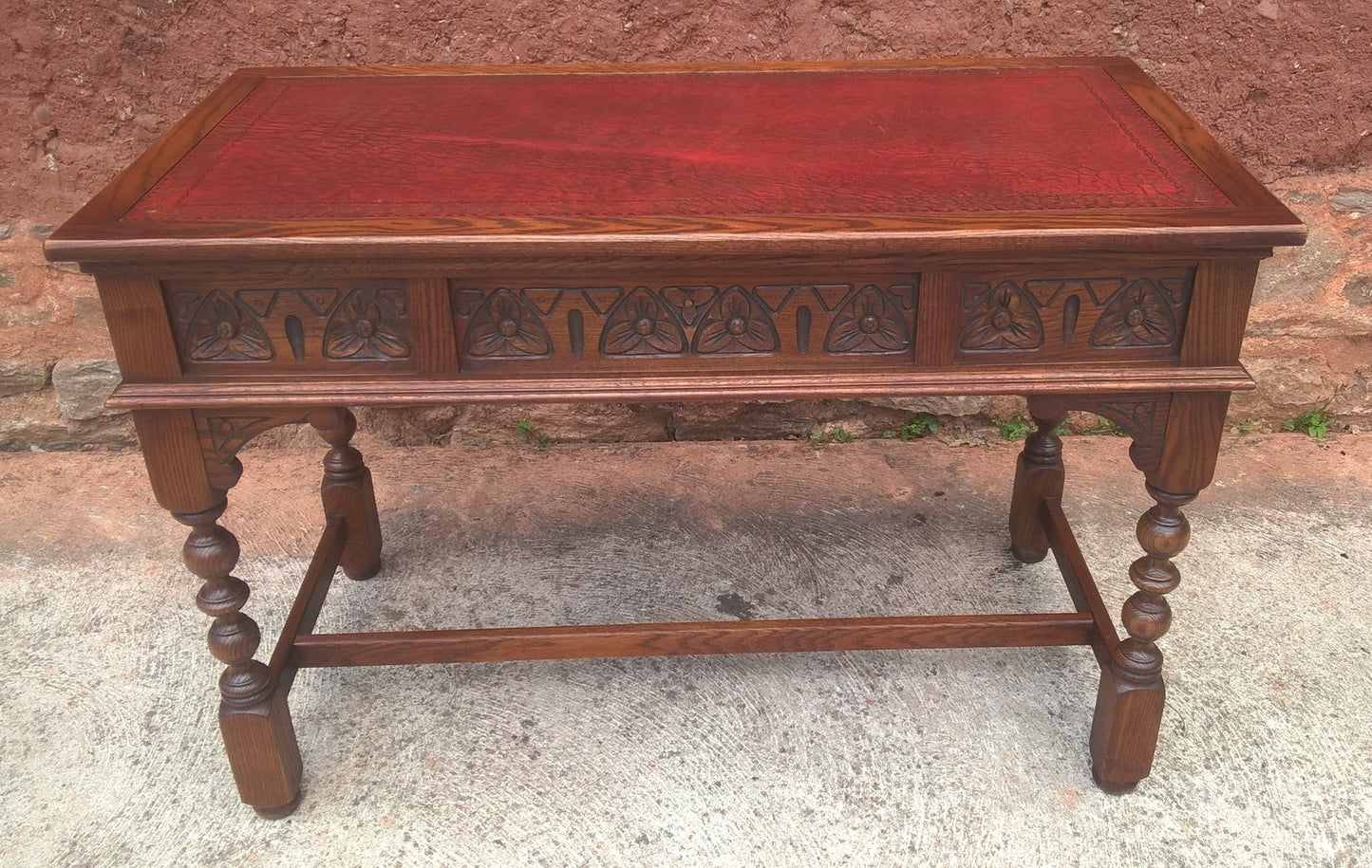 Stunning Vintage Old Charm Carved Oak Writing Table / Desk / Library Table