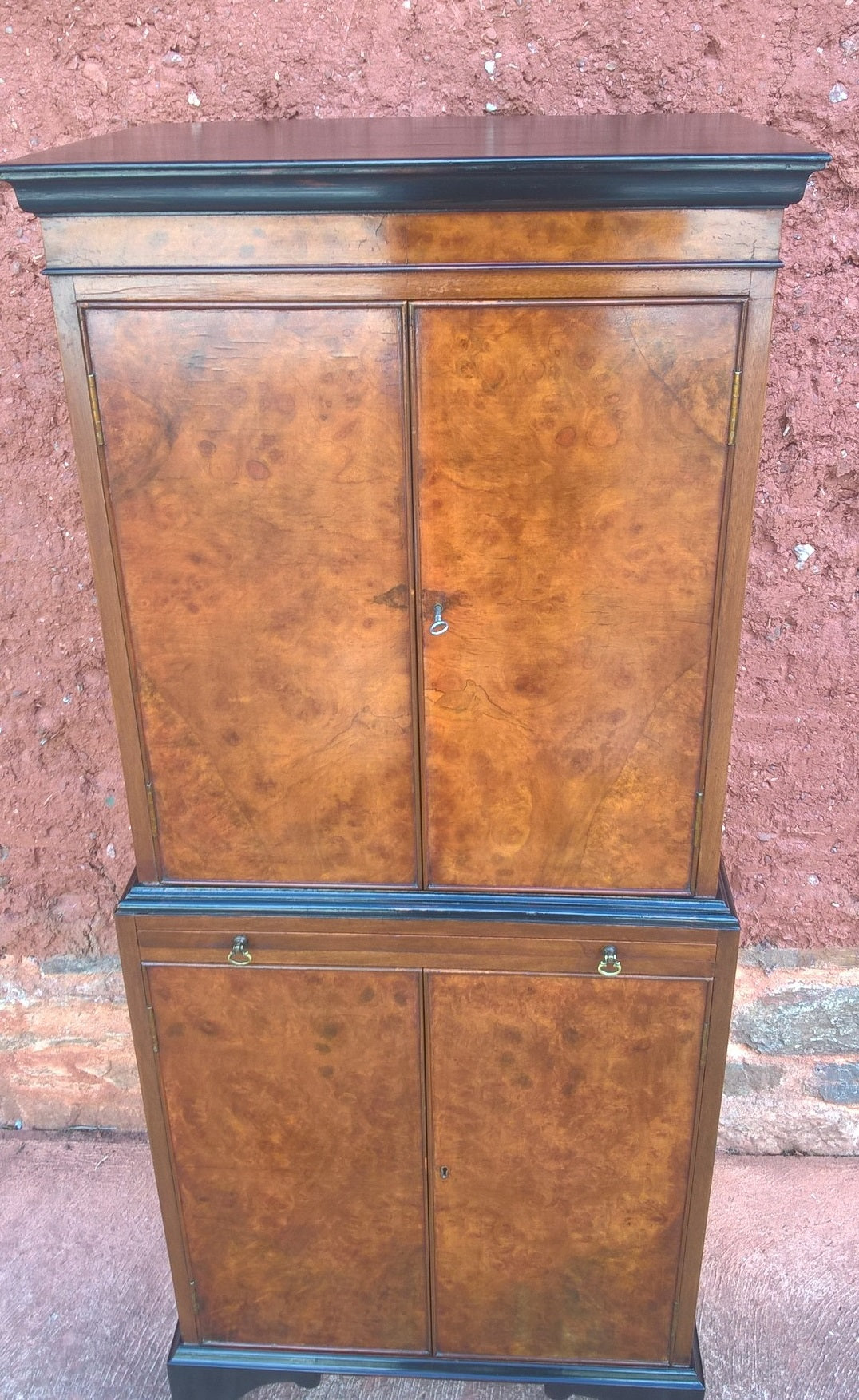 Stunning Burr Walnut Drinks Cabinet / Vintage Cocktail Cabinet