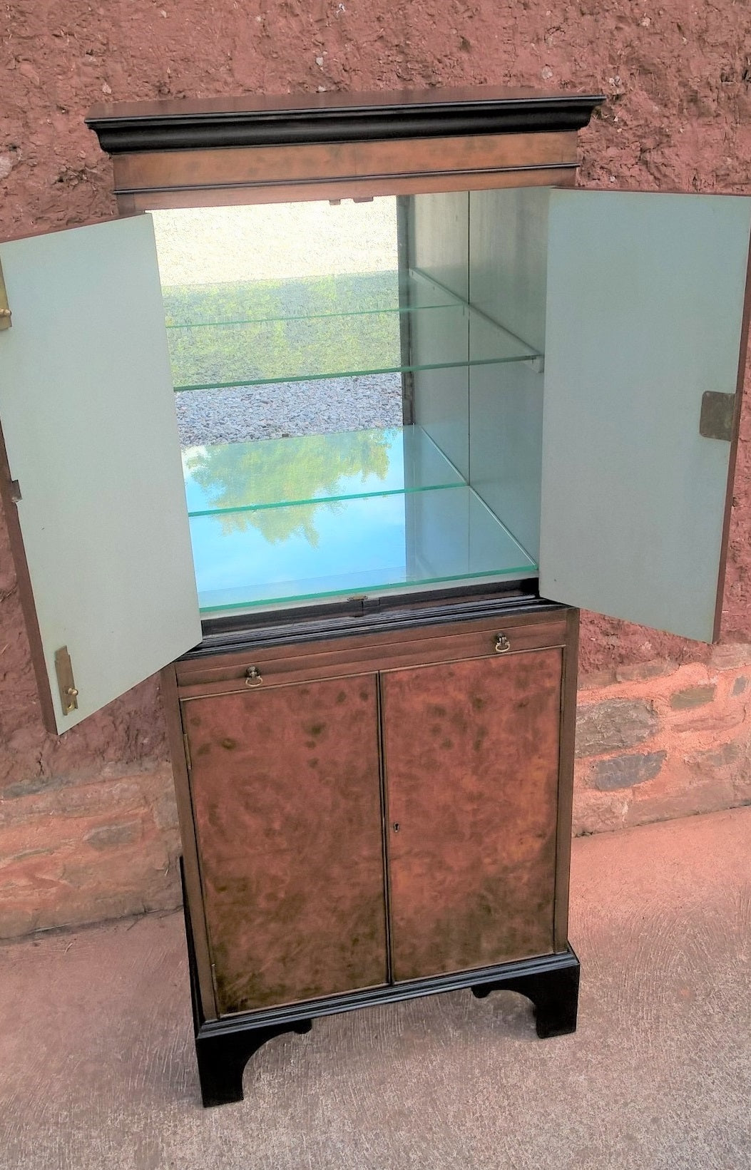 Stunning Burr Walnut Drinks Cabinet / Vintage Cocktail Cabinet