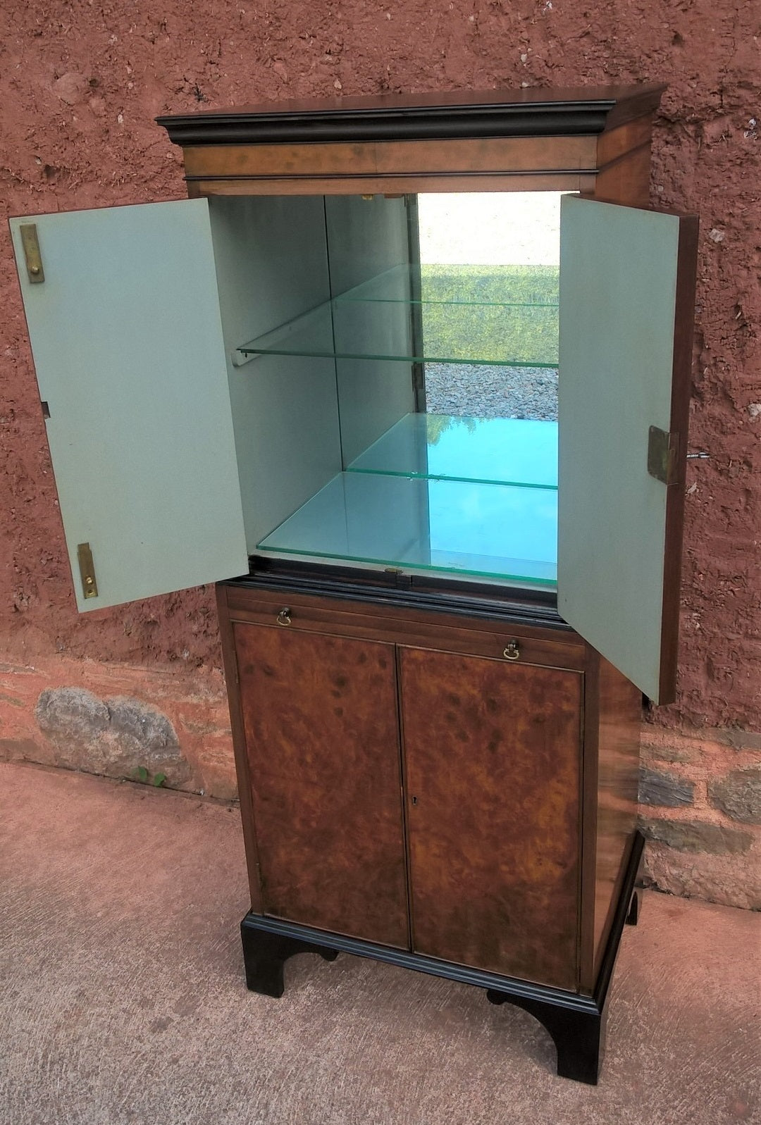 Stunning Burr Walnut Drinks Cabinet / Vintage Cocktail Cabinet