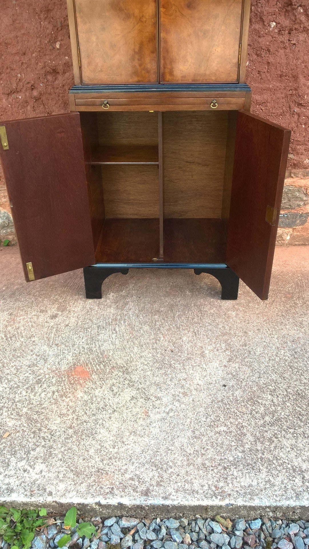 Stunning Burr Walnut Drinks Cabinet / Vintage Cocktail Cabinet