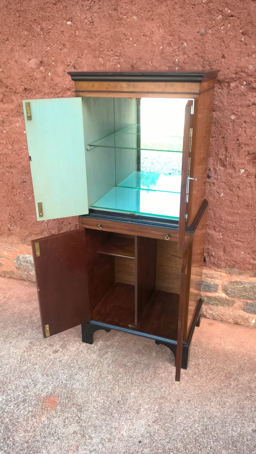 Stunning Burr Walnut Drinks Cabinet / Vintage Cocktail Cabinet