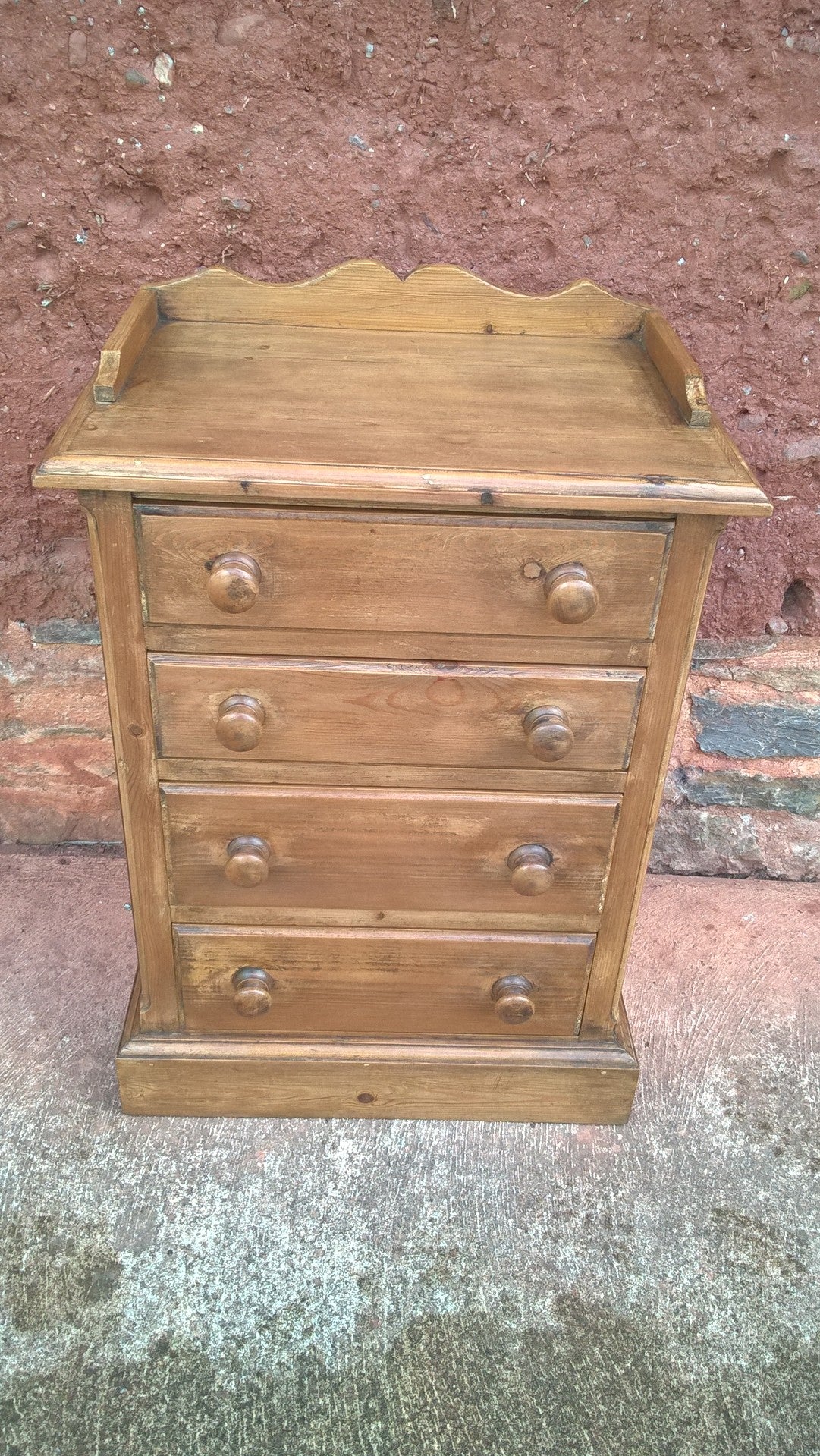 Lovely Pair Of Antique Style Pine Bedside Chests