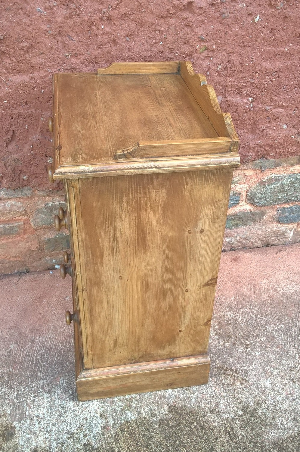 Lovely Pair Of Antique Style Pine Bedside Chests