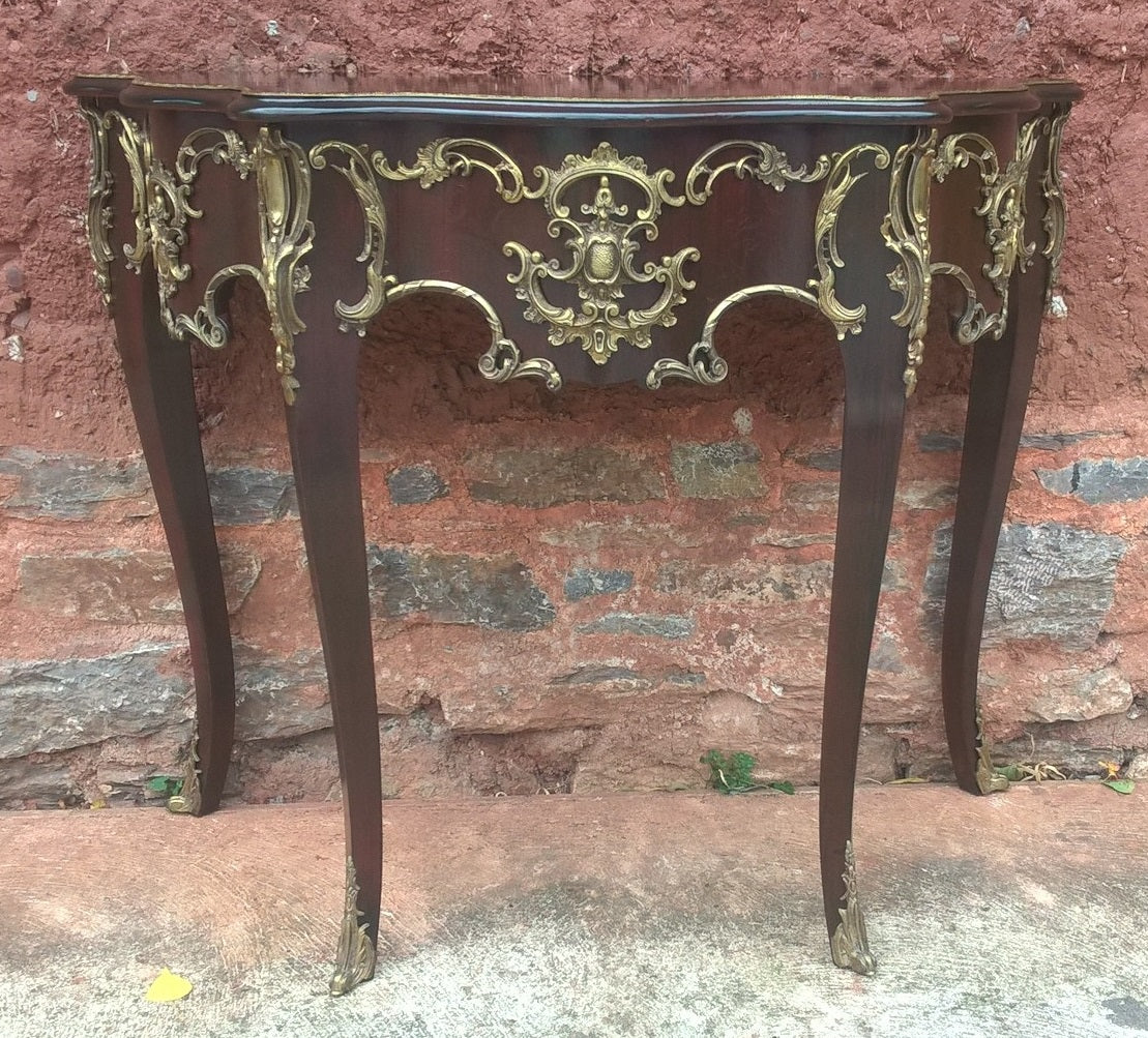Stunning Vintage Console Table / Vintage French Hall Table
