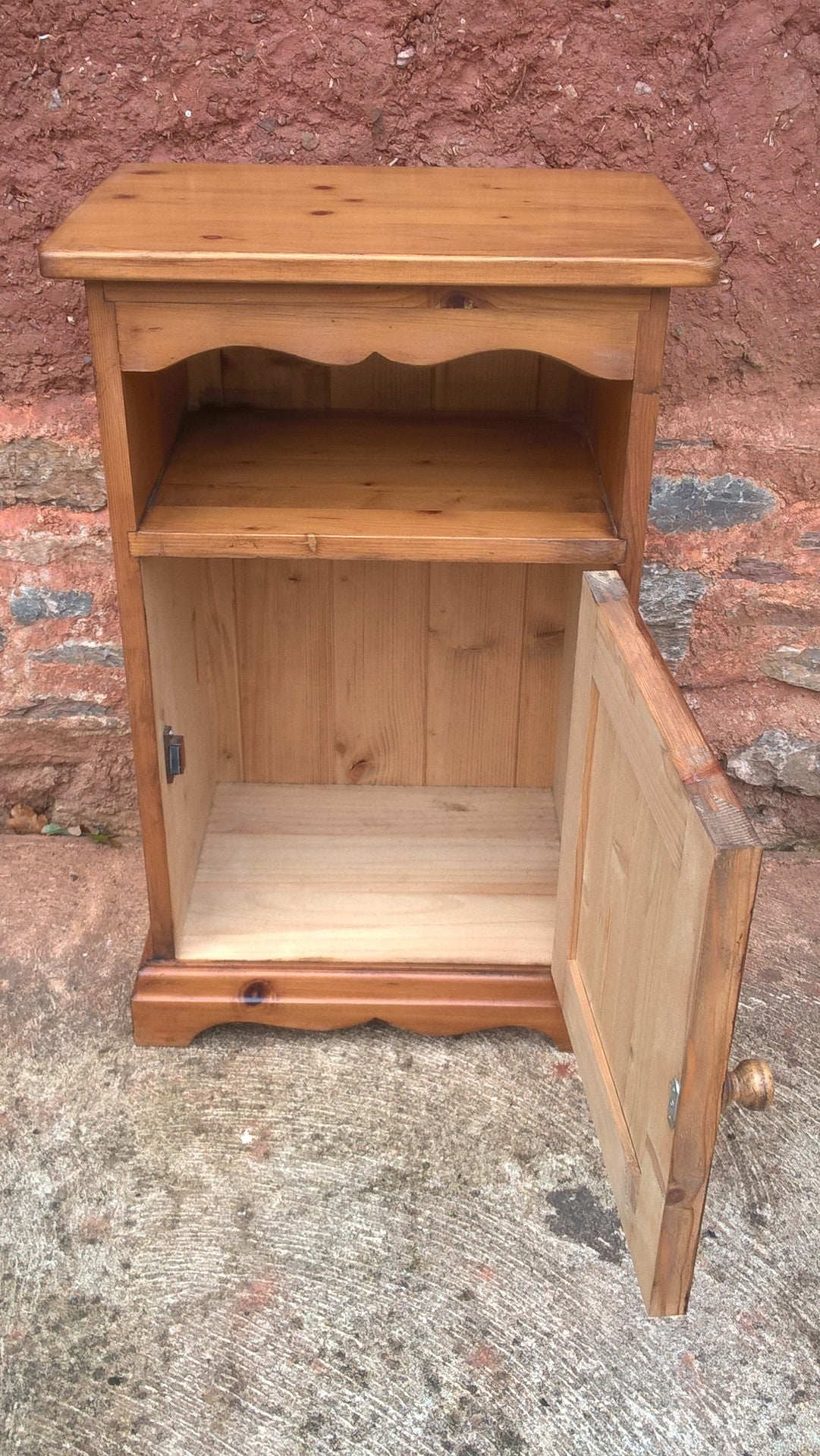 Pair Of Pine Bedside Cabinets / Solid Pine Pot Cupboards