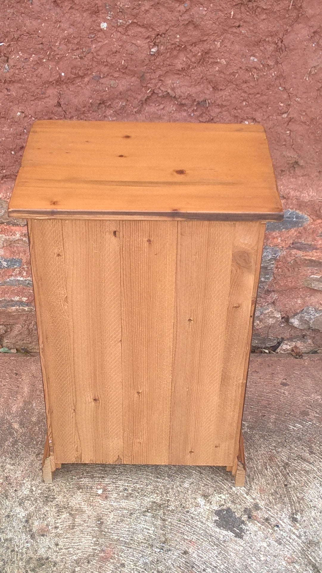 Pair Of Pine Bedside Cabinets / Solid Pine Pot Cupboards
