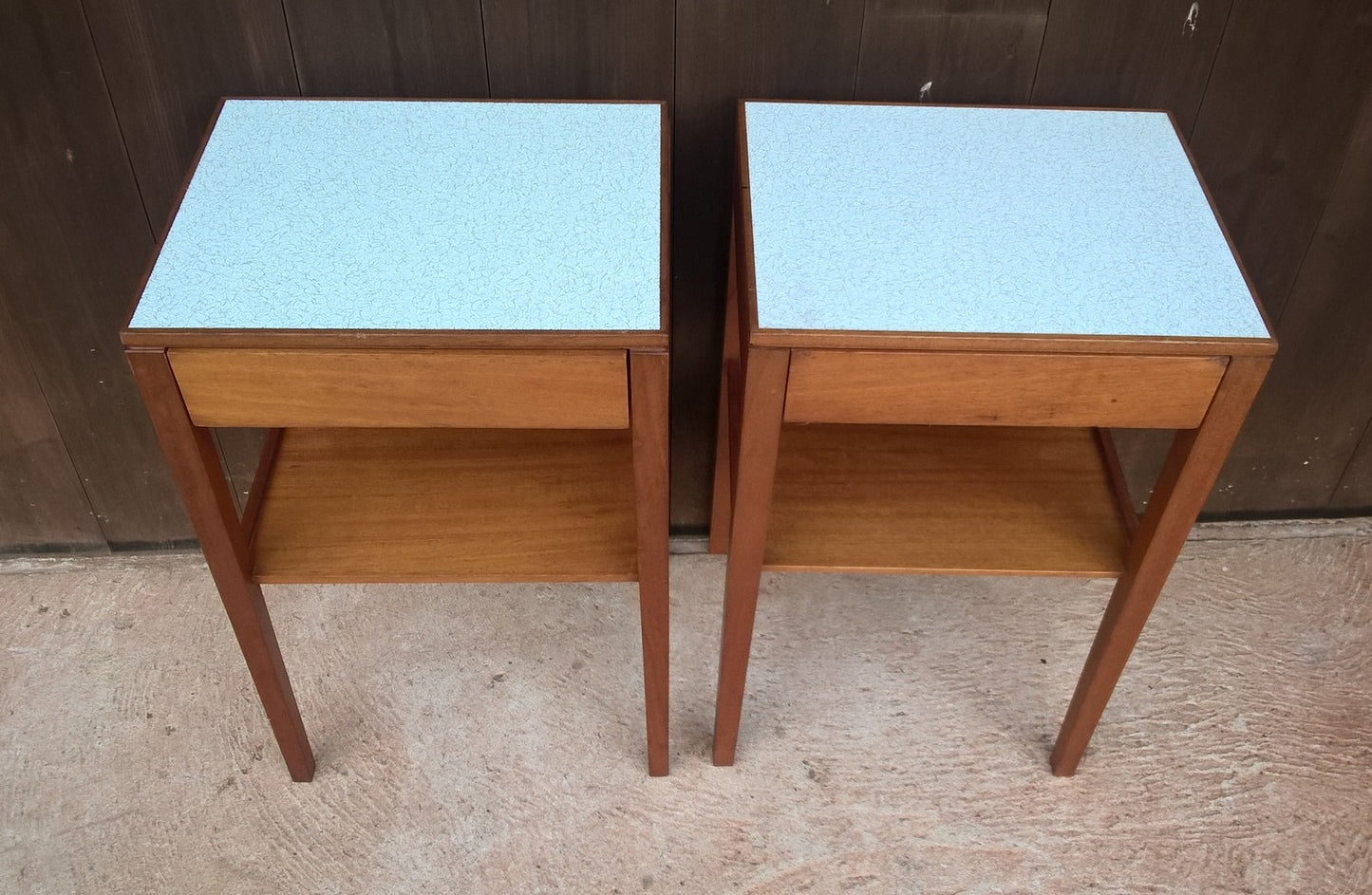 A PAIR OF TEAK RETRO BEDSIDE TABLES - RETRO LAMP TABLE