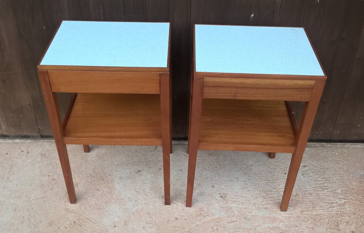 A PAIR OF TEAK RETRO BEDSIDE TABLES - RETRO LAMP TABLE