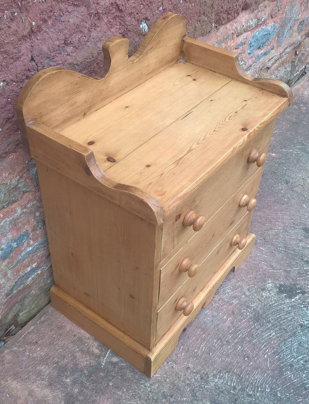 A Pair Of Gorgeous Pine Bedside Chests / Pair Vintage Pine Bedside Cabinets