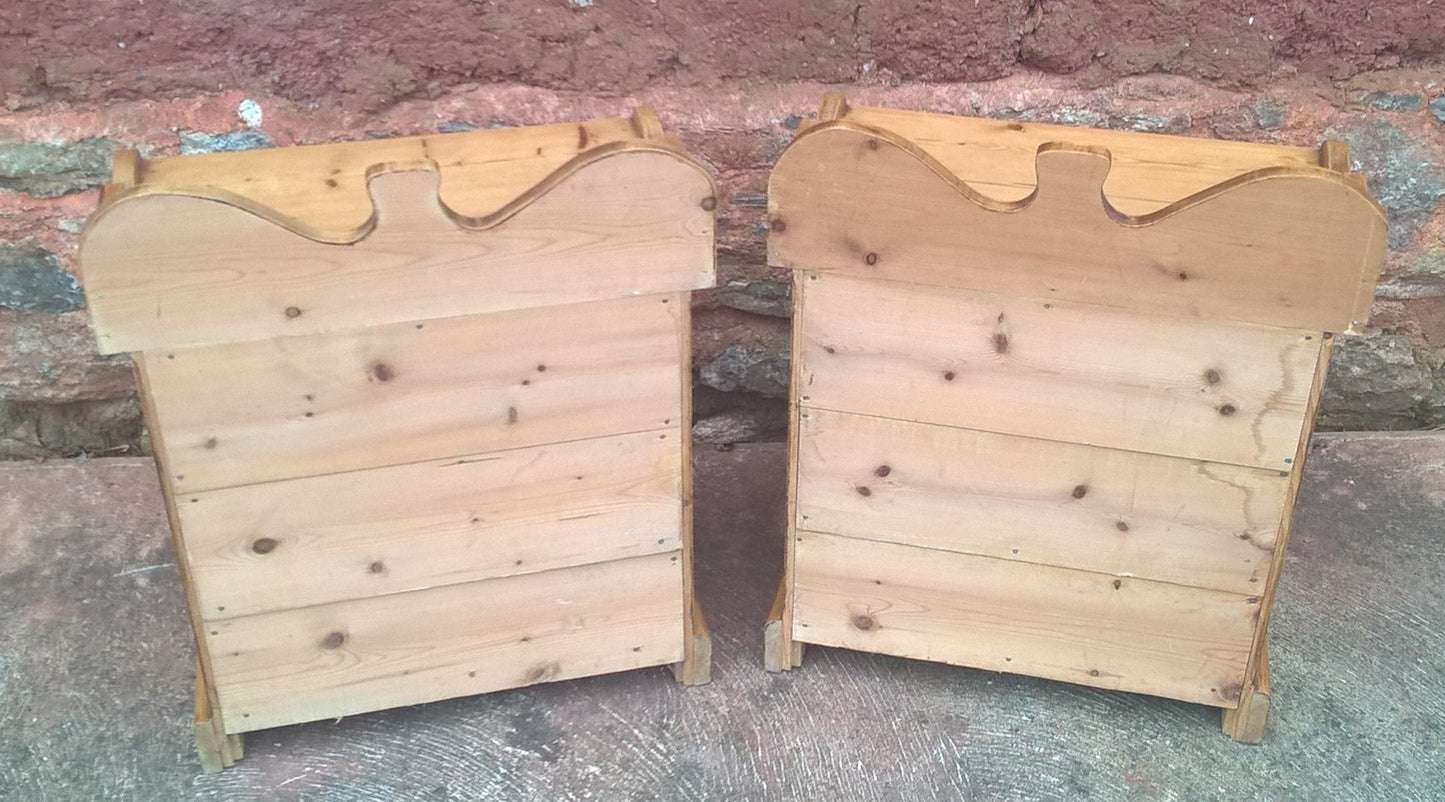 A Pair Of Gorgeous Pine Bedside Chests / Pair Vintage Pine Bedside Cabinets