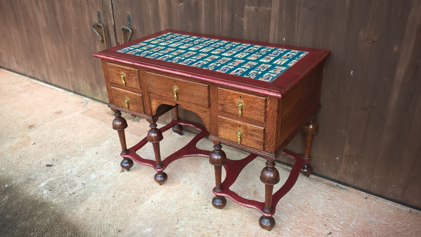 259....Stunning Vintage Desk / Jacobean Style Oak Desk / Jacobean Style Dressing Table ( SOLD )
