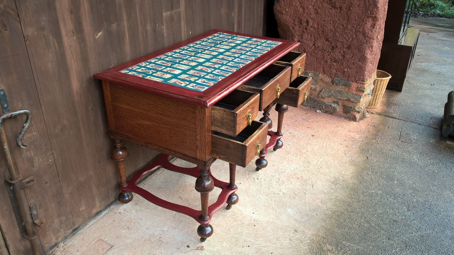 259....Stunning Vintage Desk / Jacobean Style Oak Desk / Jacobean Style Dressing Table ( SOLD )