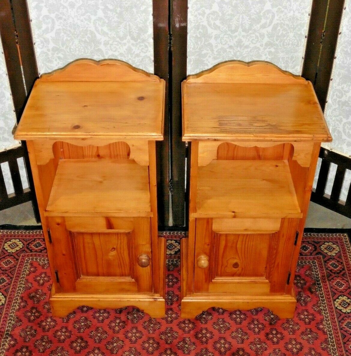 381.....A Pair Of Refinished Bedside Cabinets / Bedside Tables