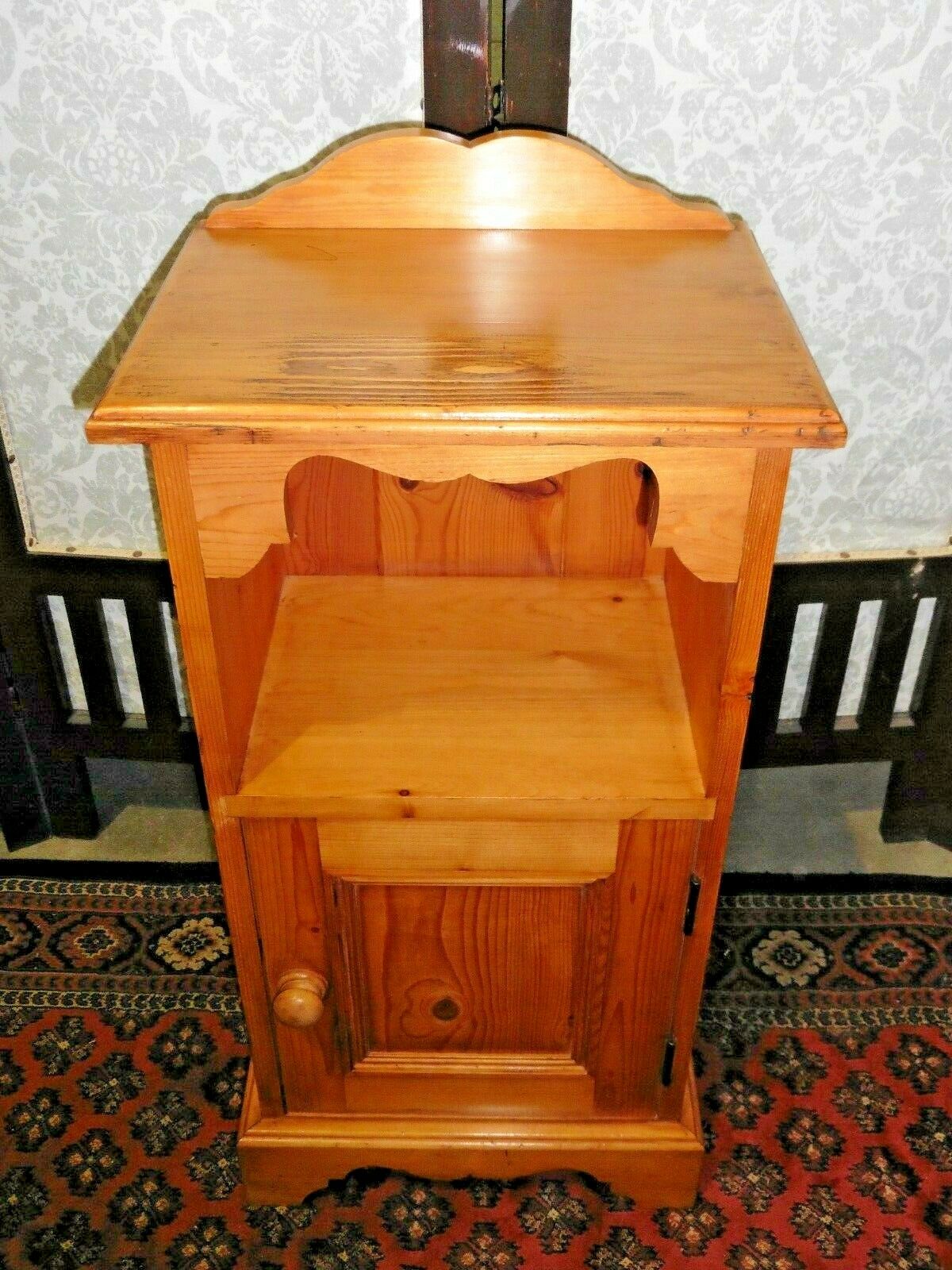 381.....A Pair Of Refinished Bedside Cabinets / Bedside Tables