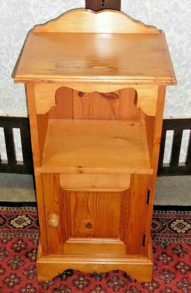 381.....A Pair Of Refinished Bedside Cabinets / Bedside Tables