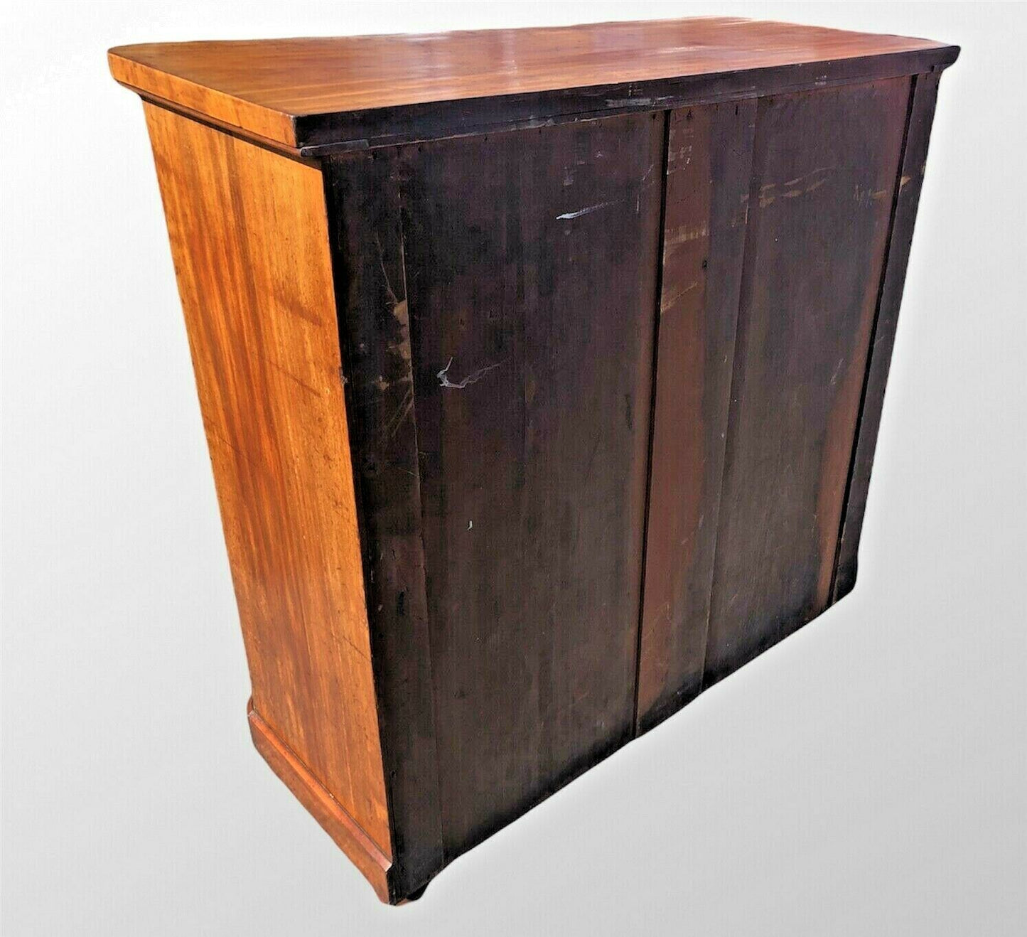 Stunning Faded Flame Mahogany Large Antique Chest Of Drawers ( SOLD )