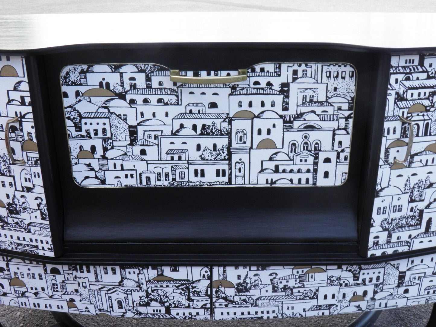 Fabulous Fornasetti Decoupage Vintage Art Deco Sideboard / Cocktail Cabinet