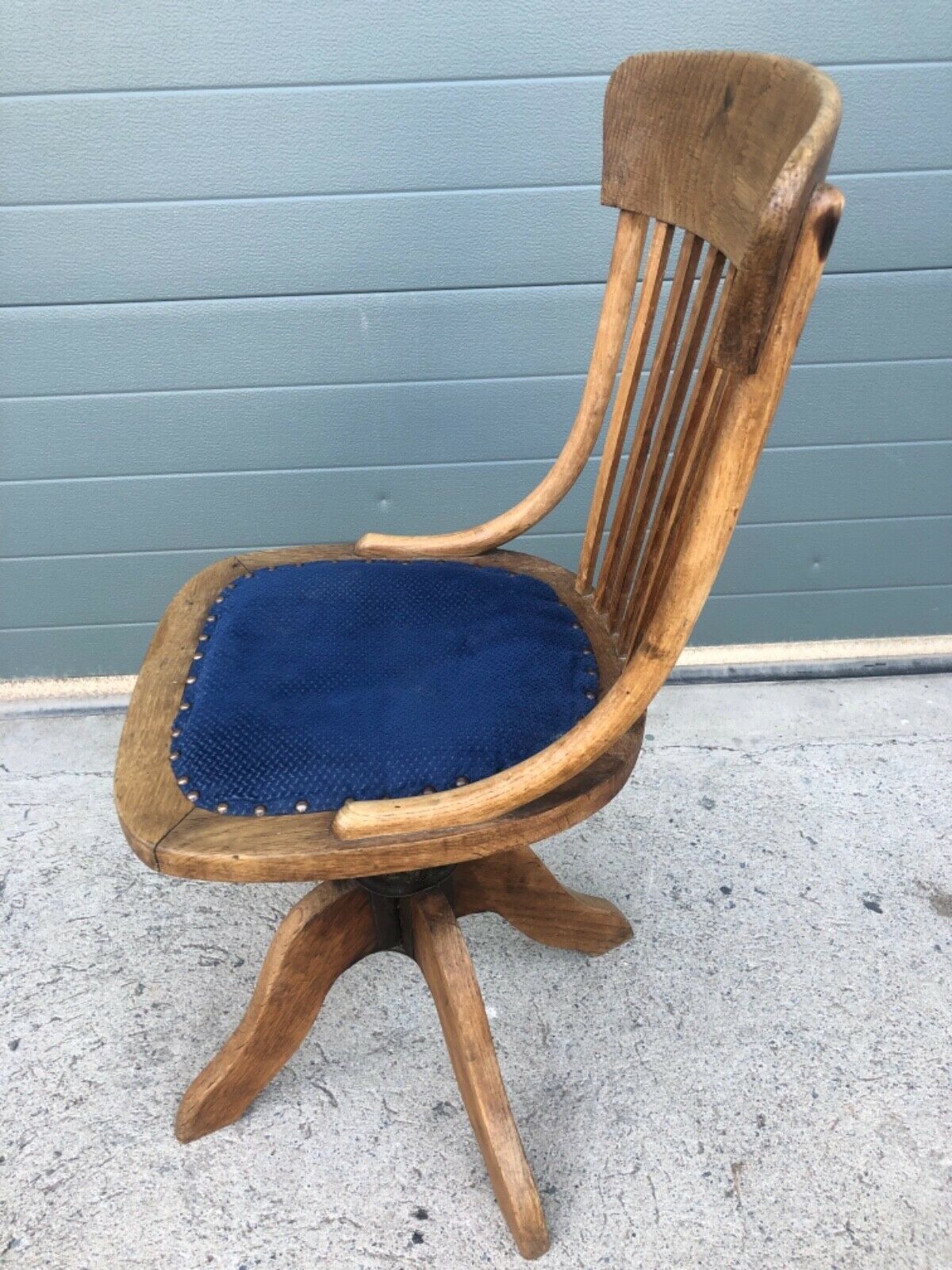 Vintage Revolving Oak Desk Chair ( SOLD )