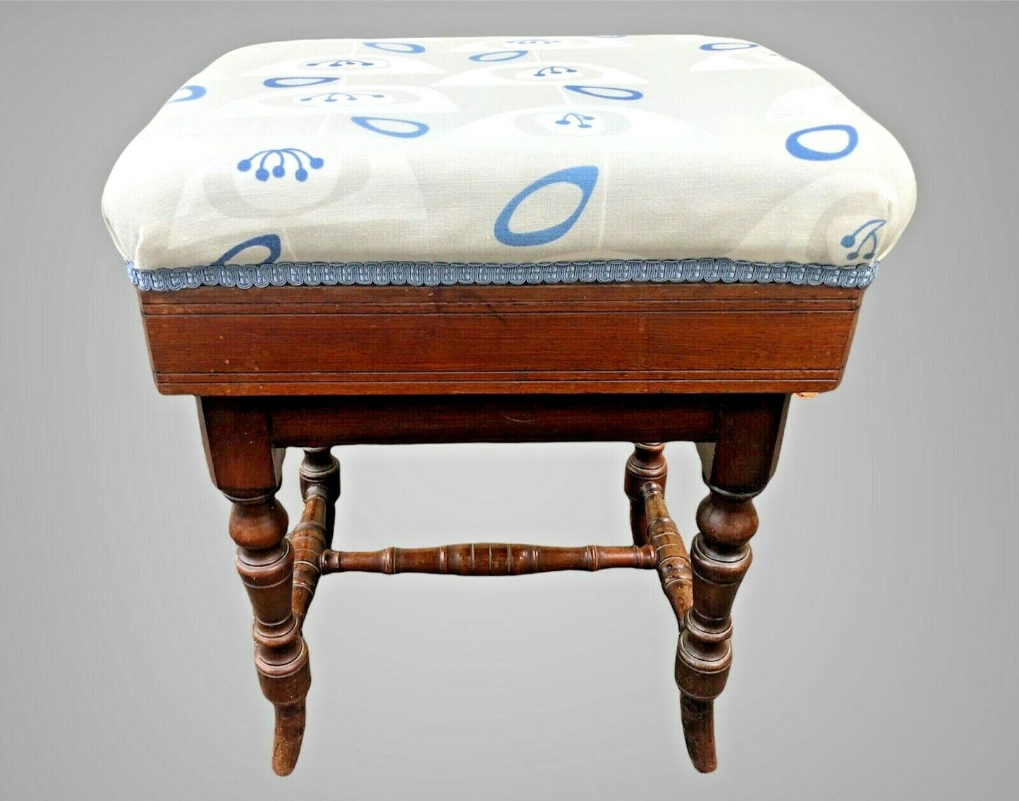 Antique Rosewood Adjustable Piano Stool ( SOLD )