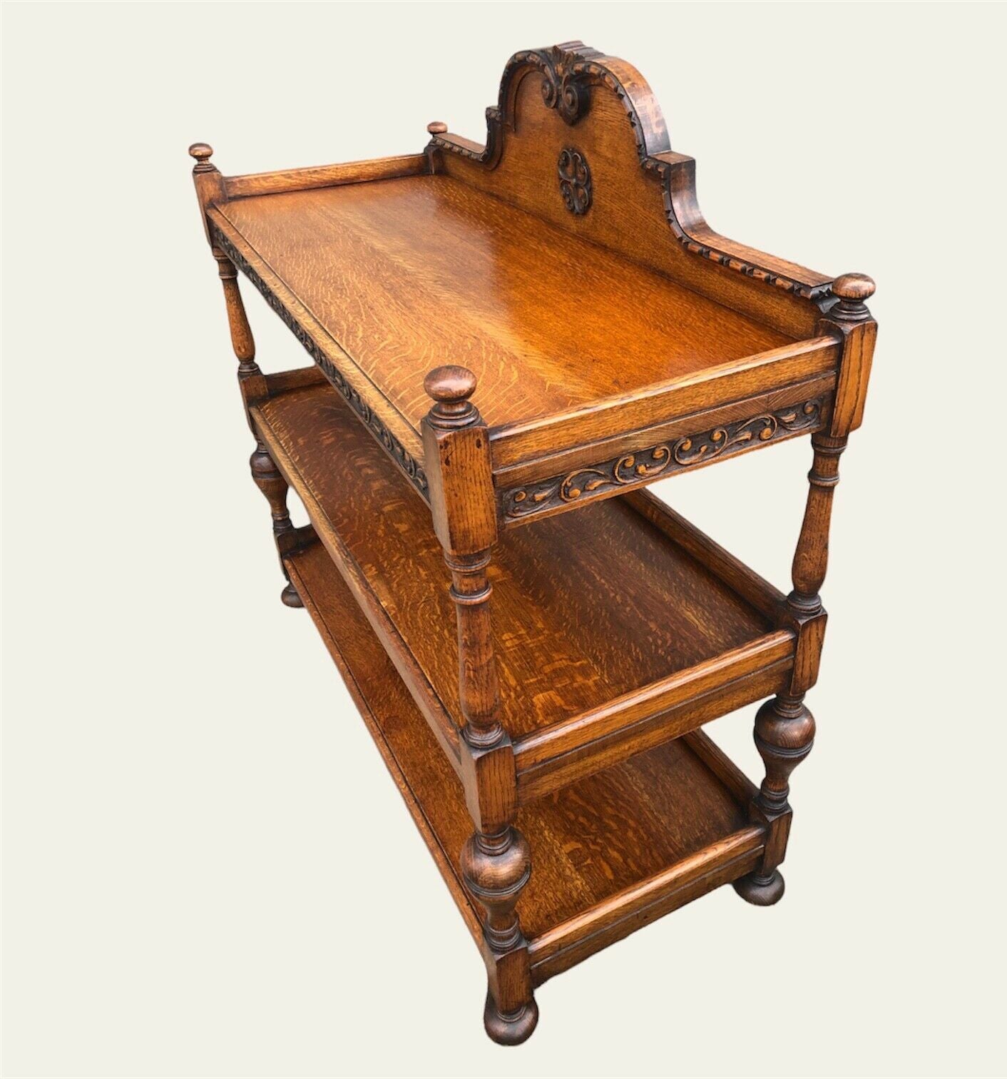 000971.....Stunning Carved Oak Antique Buffet / Sideboard ( sold )