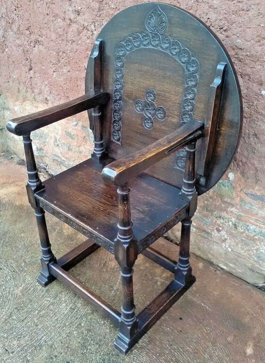 Vintage Carved Oak Monks Chair / Vintage Hall Chair