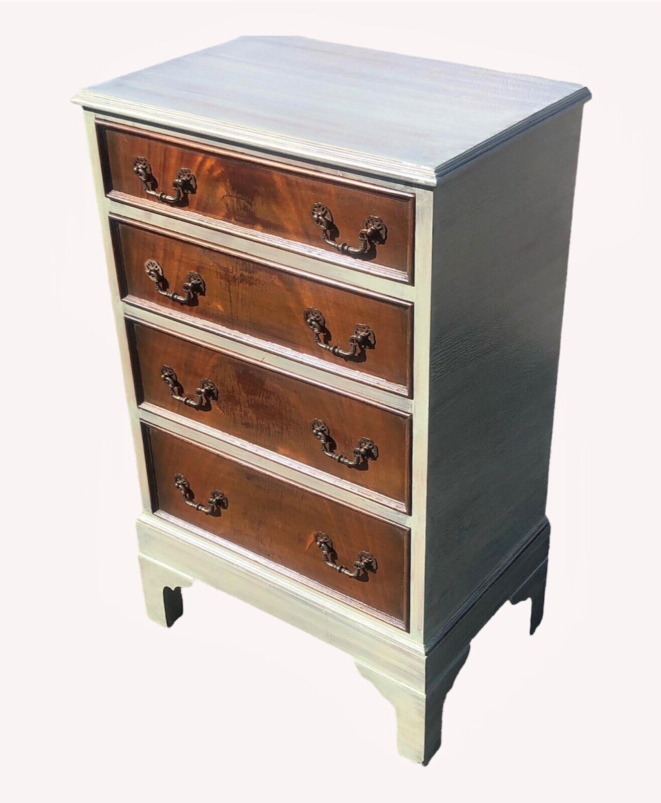 000949....Handsome Vintage Small Chest Of Drawers ( sold )