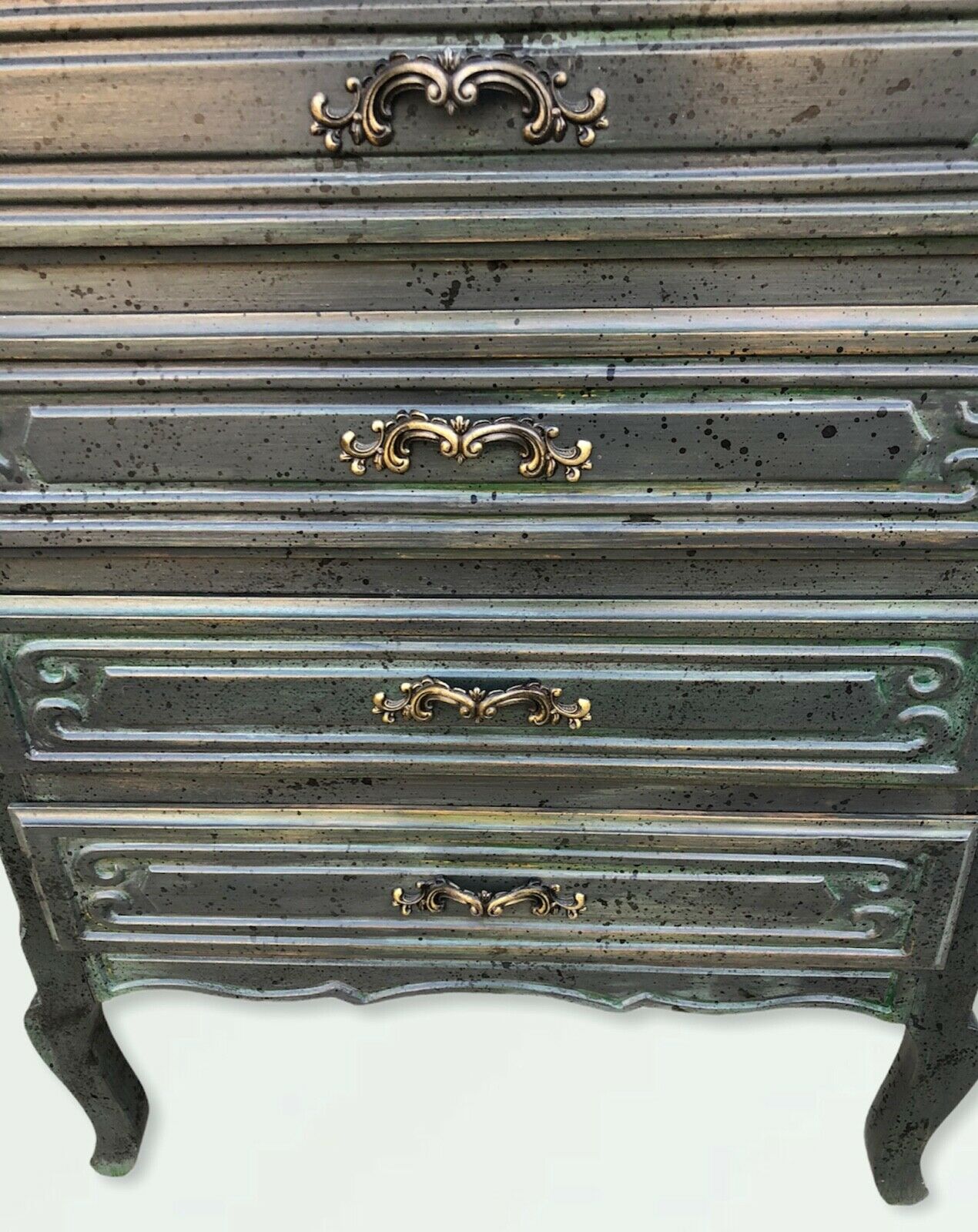 122.....Gorgeous Small Vintage French Oak Chest Of Drawers - Sold