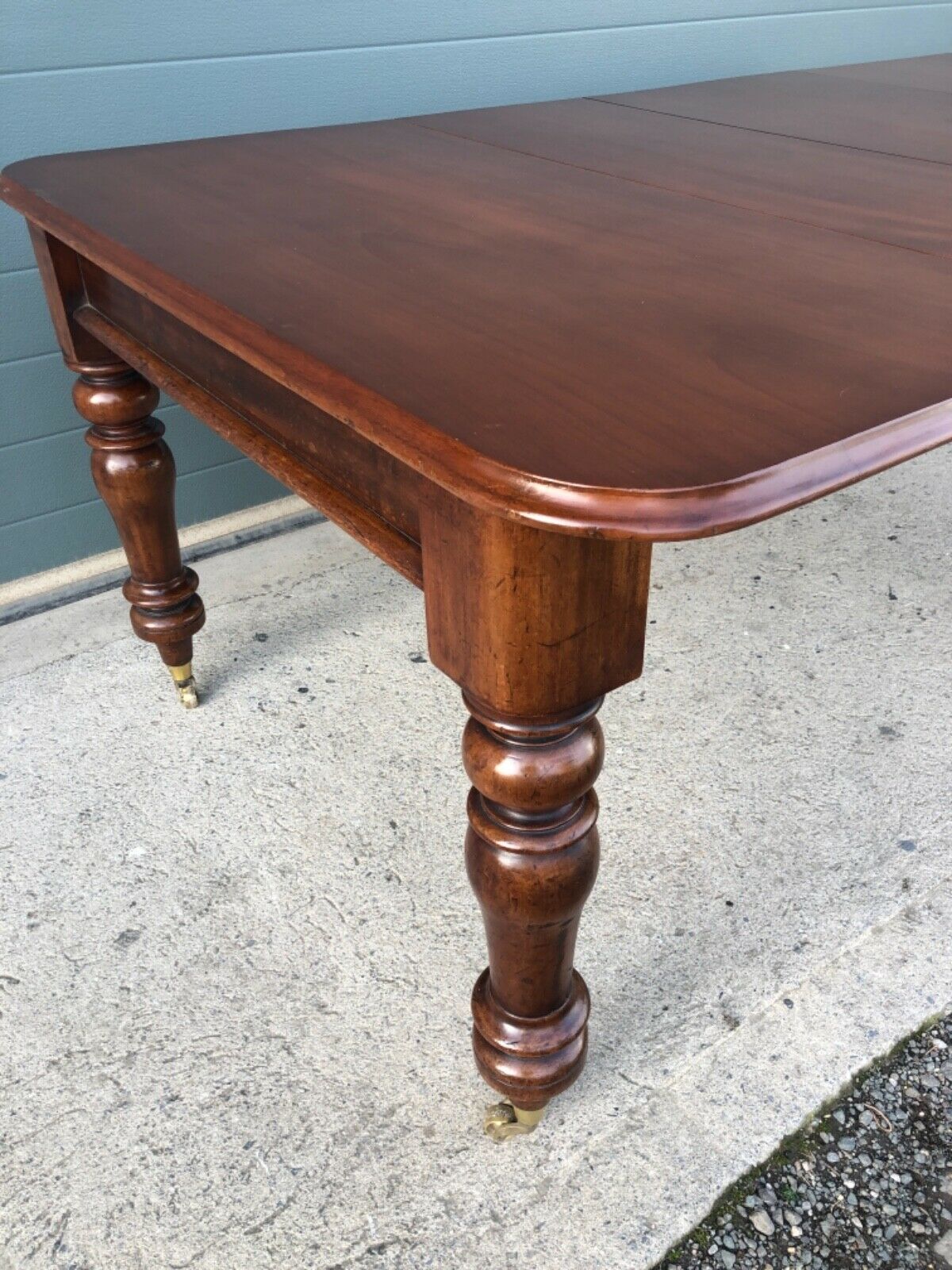Antique Mahogany Extending Dining Table / Solid Mahogany Table ( SOLD )
