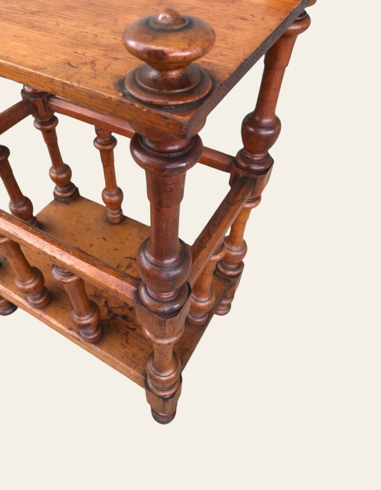 000962....Handsome Victorian Walnut Canterbury / Magazine Rack
