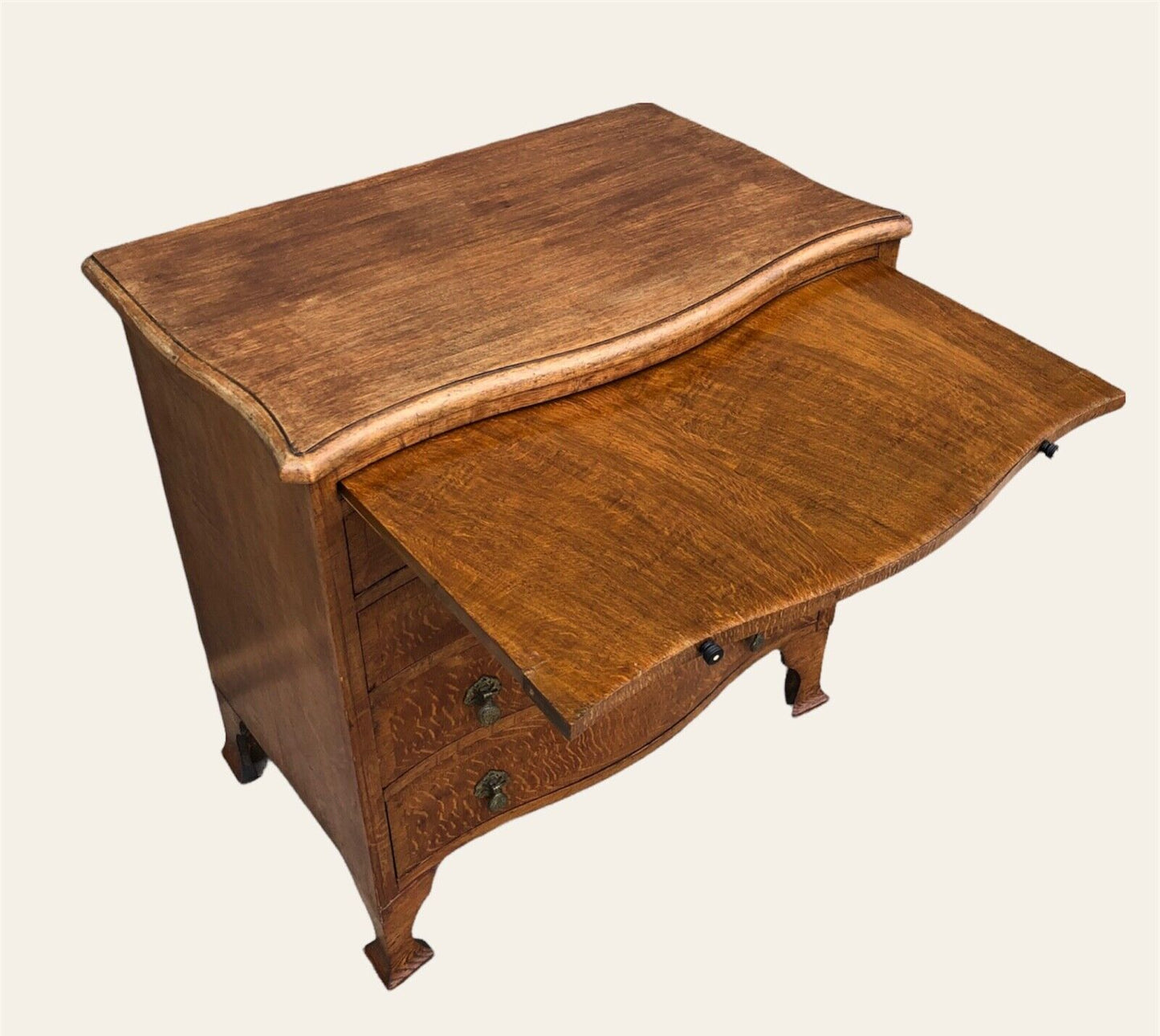 000938....Chest Of Drawers - Handsome Vintage Arts And Crafts Style Chest ( sold )