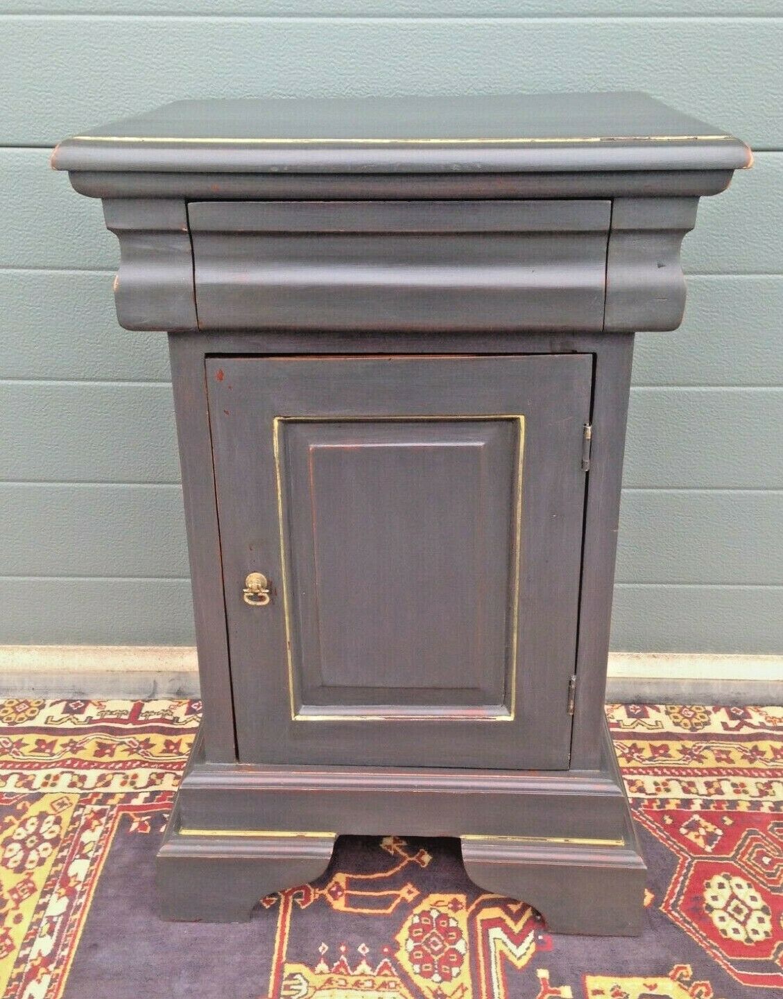 Stunning Pair Of Refinished Bedside Cabinets / Vintage Bedside Cupboards ( SOLD )