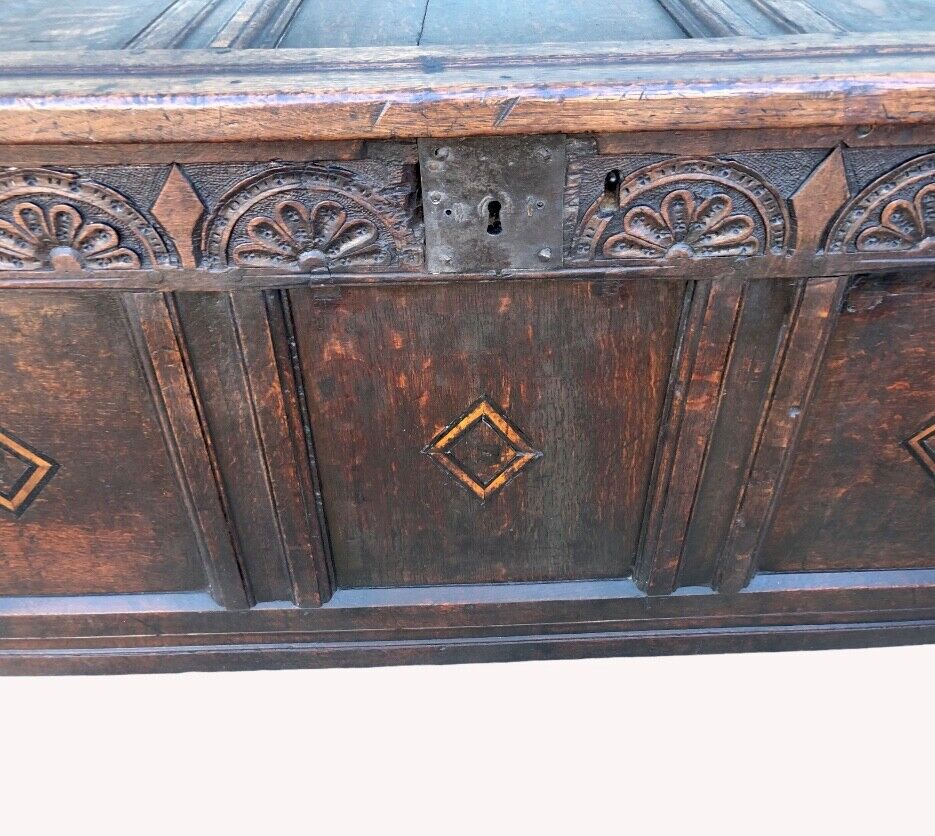 000936....Handsome Antique Oak Coffer / Storage Chest