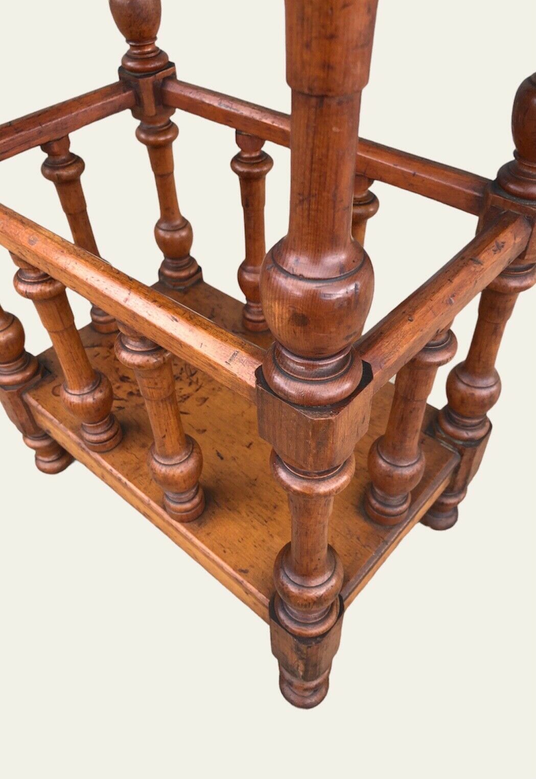 000962....Handsome Victorian Walnut Canterbury / Magazine Rack