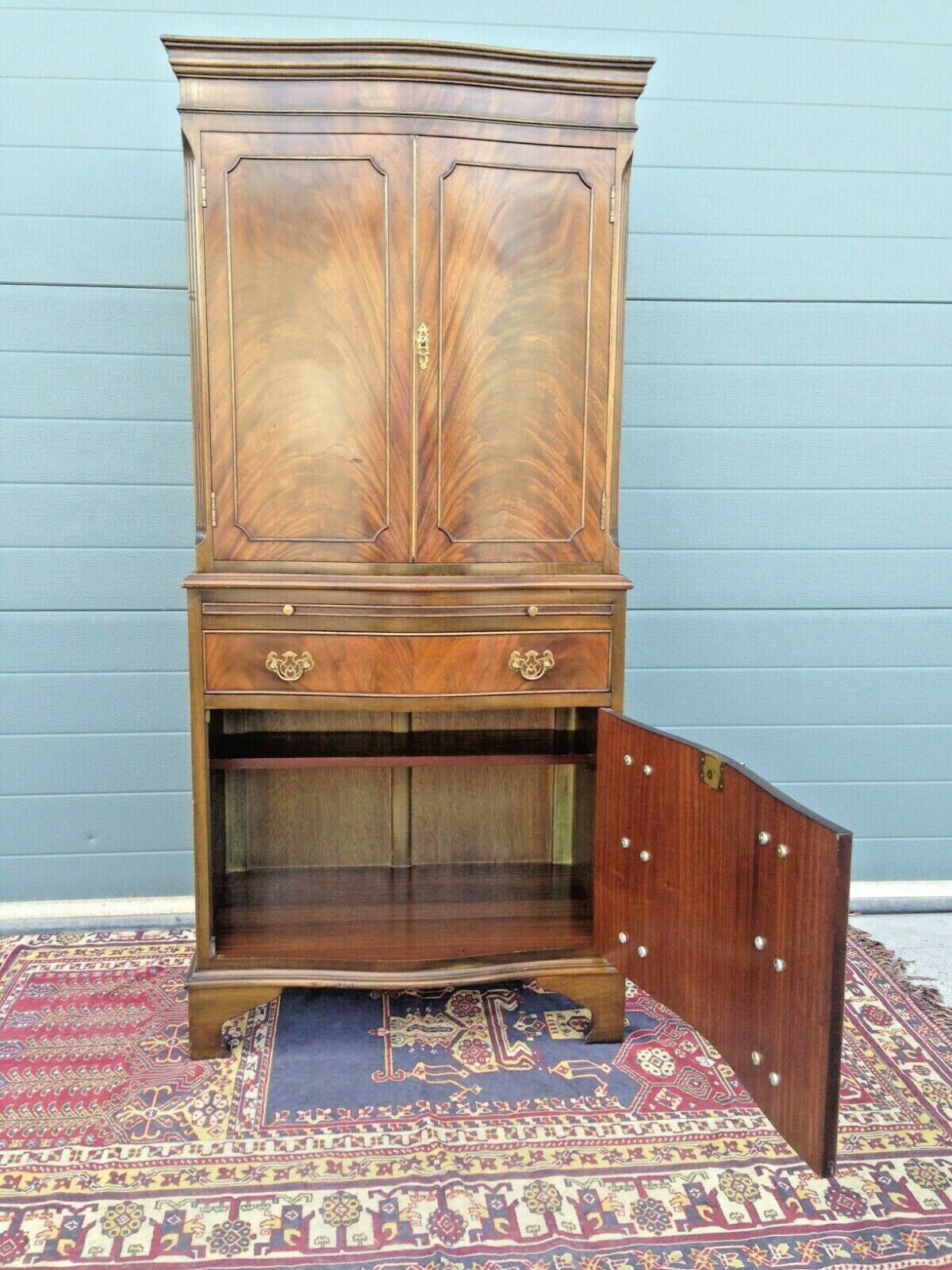 Handsome Vintage Flame Mahogany Drinks Cabinet / Vintage Cocktail Cabinet ( SOLD )