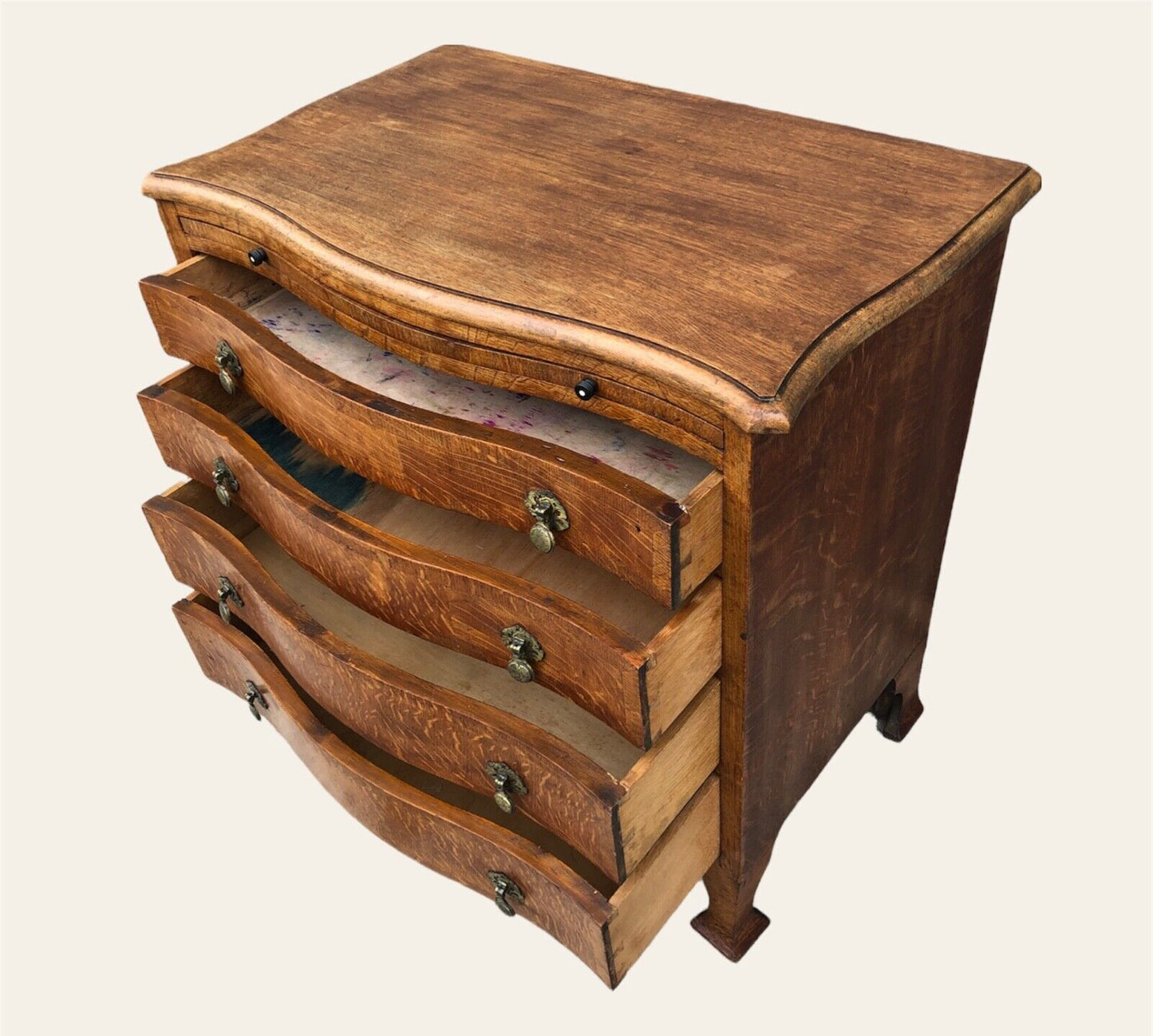 000938....Chest Of Drawers - Handsome Vintage Arts And Crafts Style Chest ( sold )