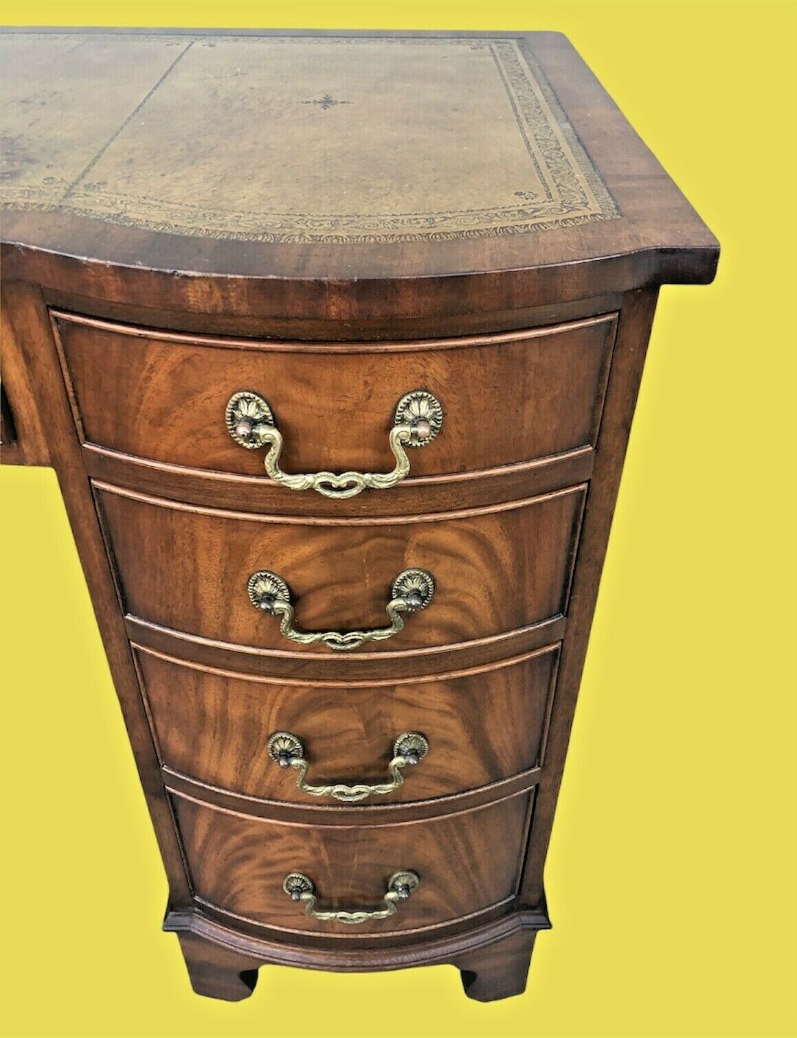 010.....Handsome Mahogany Reprodux Desk - SOLD
