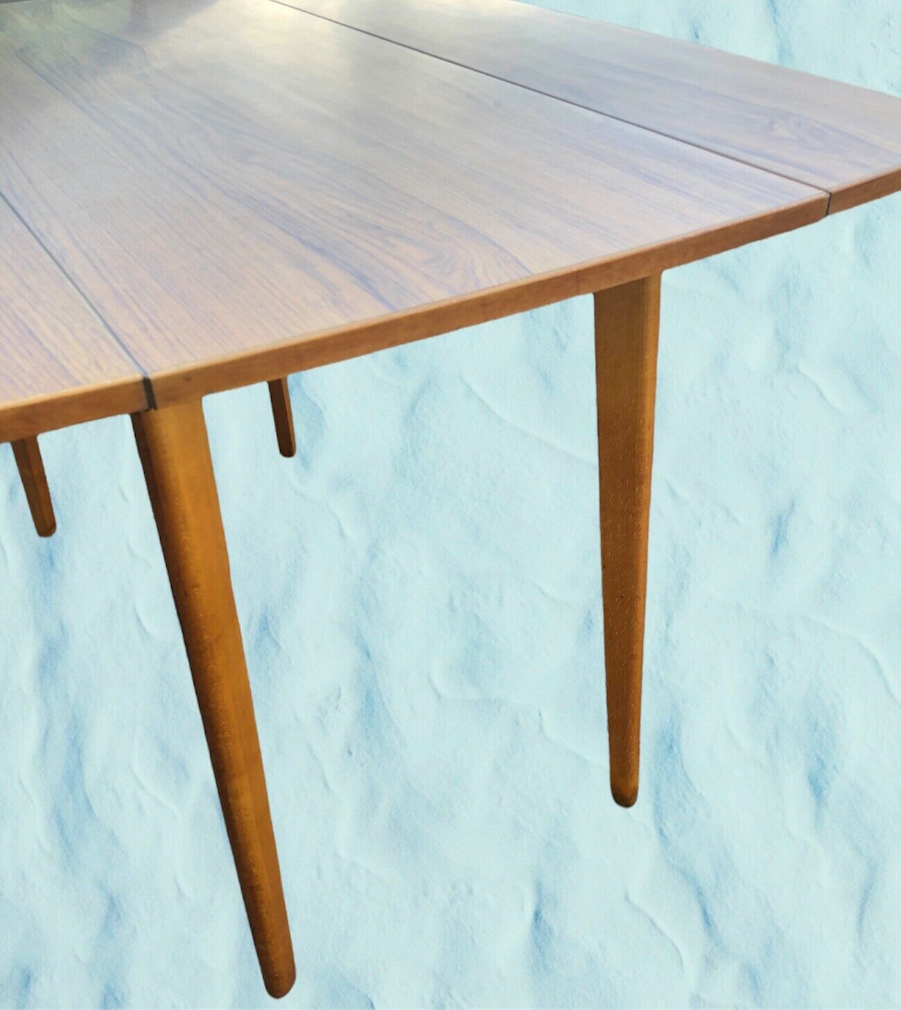 000970.....Retro 1960's Formica Dining Table