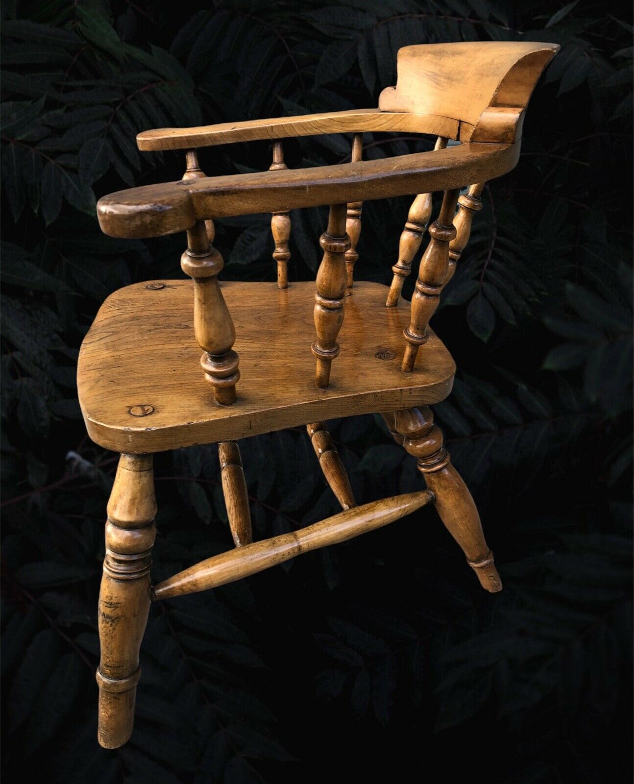 Stunning Handsome Antique Desk Chair / Smokers Bow ( SOLD )